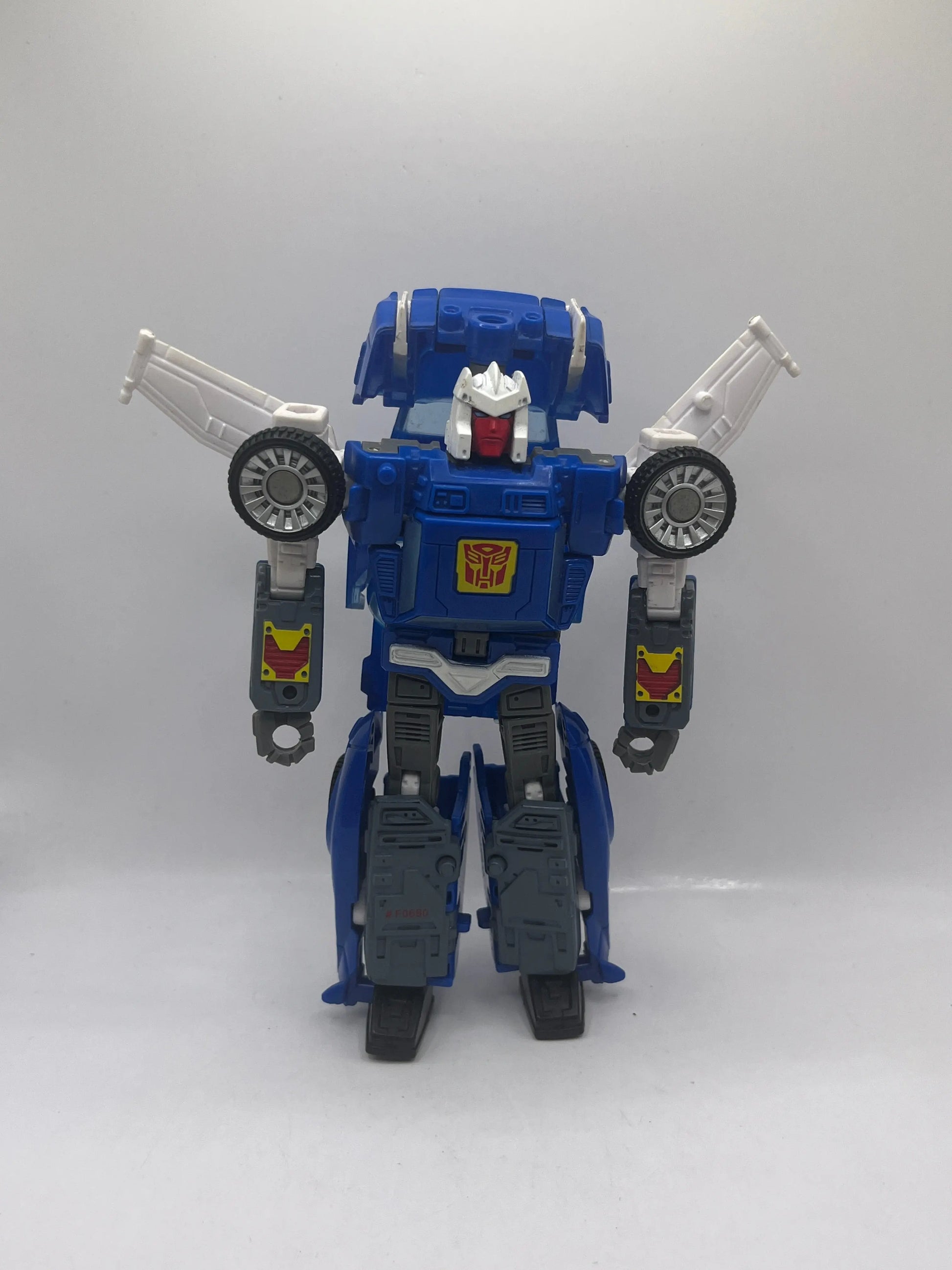 Transformers Generations War for Cybertron: Kingdom Deluxe Class Autobot Tracks FRENLY BRICKS - Open 7 Days