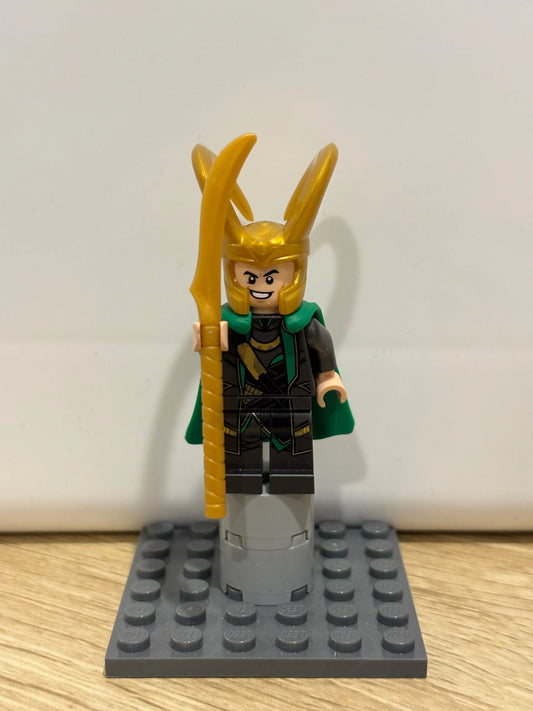 LEGO Loki Minifigure Marvel Super Heroes sh0968 Flexible Rubber Cape FRENLY BRICKS - Open 7 Days