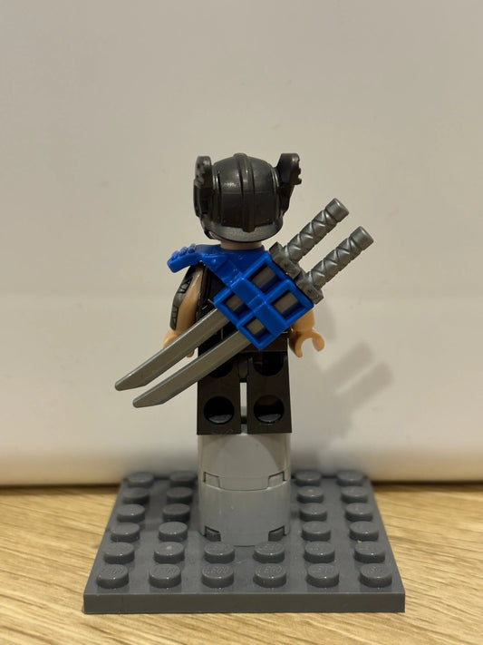 LEGO Marvel THOR (Scabbard Helmet) Minifigure SH0412 76088 Ragnarok Gladiator FRENLY BRICKS - Open 7 Days