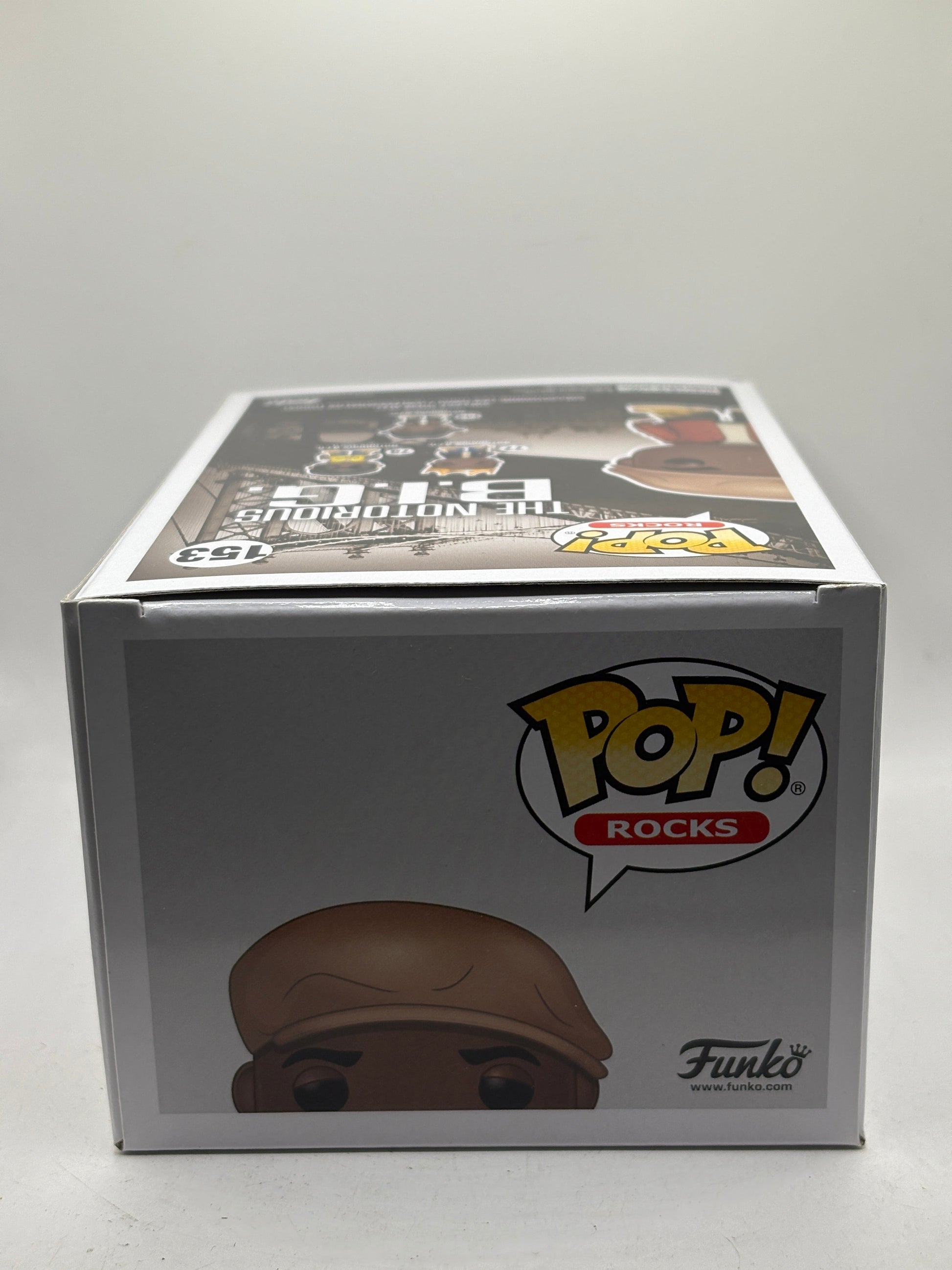 Funko POP! Rocks The Notorious B.I.G #153 Notorious BIG with Champagne 5000 Pcs FRENLY BRICKS - Open 7 Days