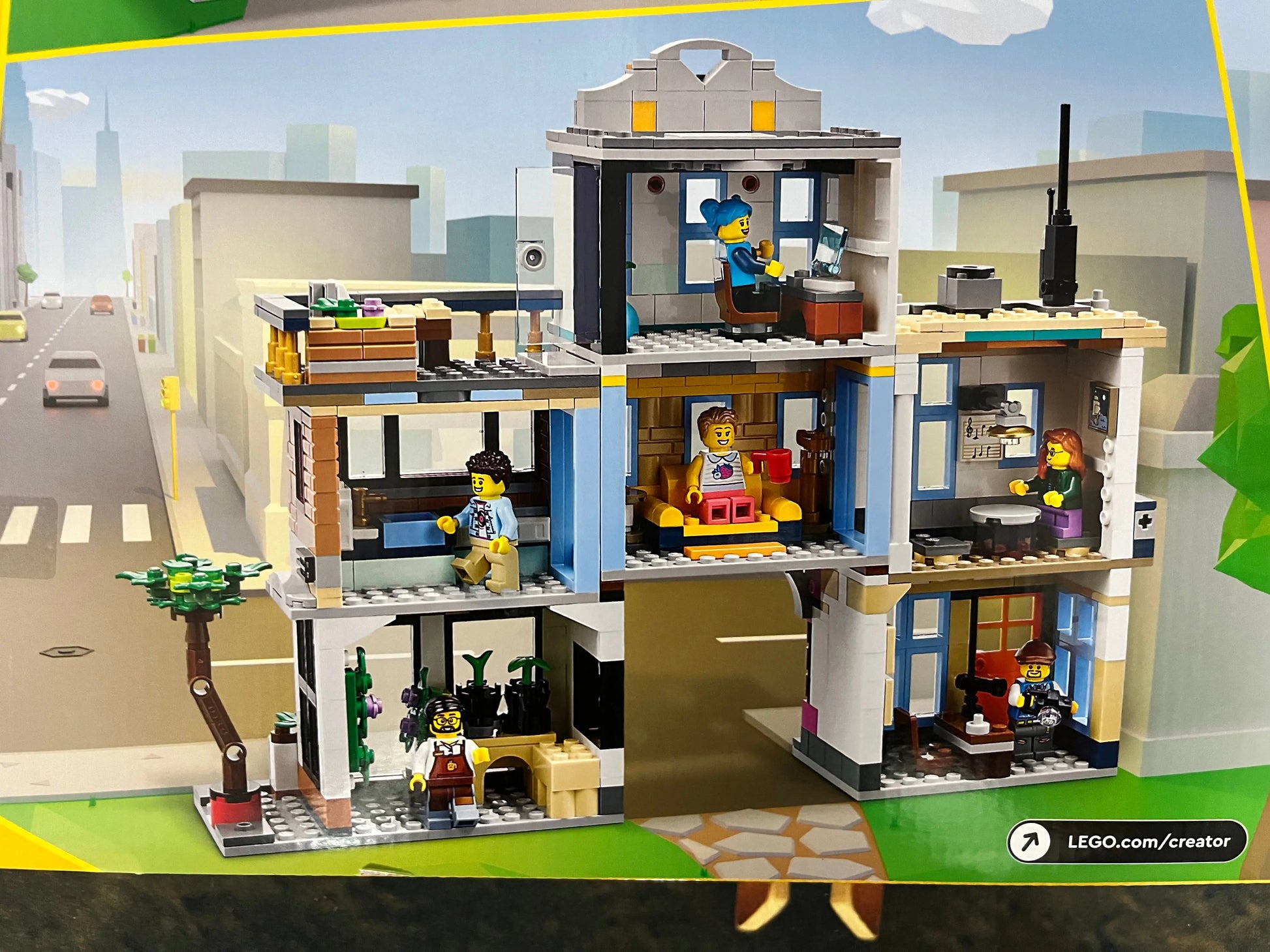 LEGO Creator 3in1 - Main Street 31141 FRENLY BRICKS - Open 7 Days