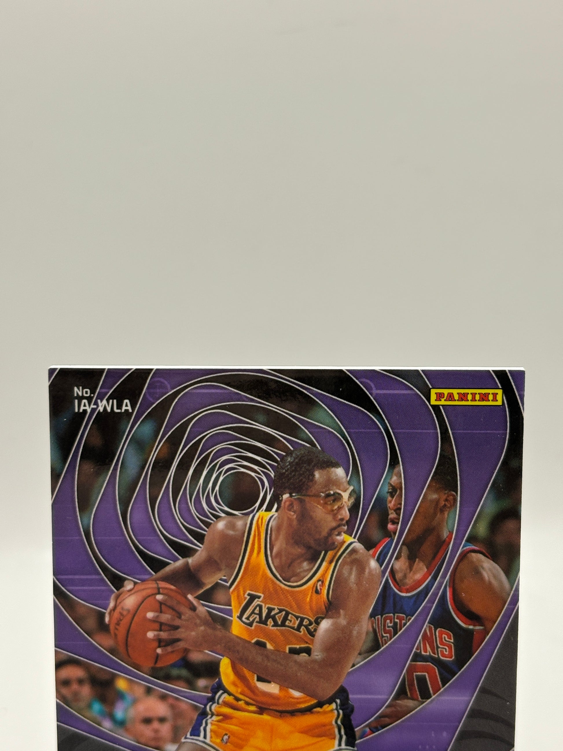 2022-23 Panini Spectra Basketball - James Worthy Auto 61/99