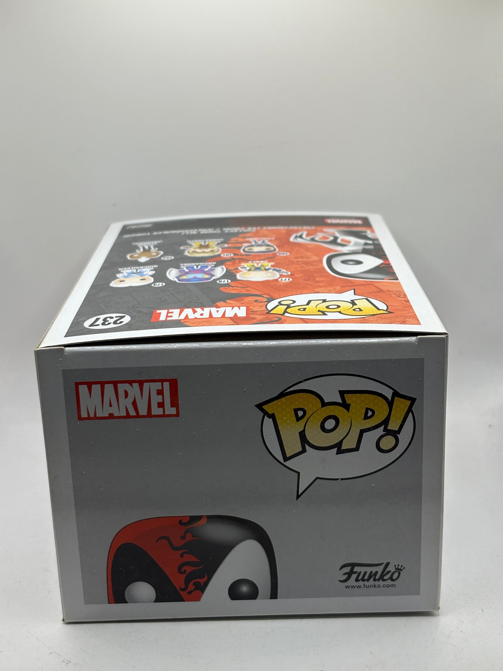 Funko POP! Marvel #237 Deadpool / Venom Vinyl Bobble-Head