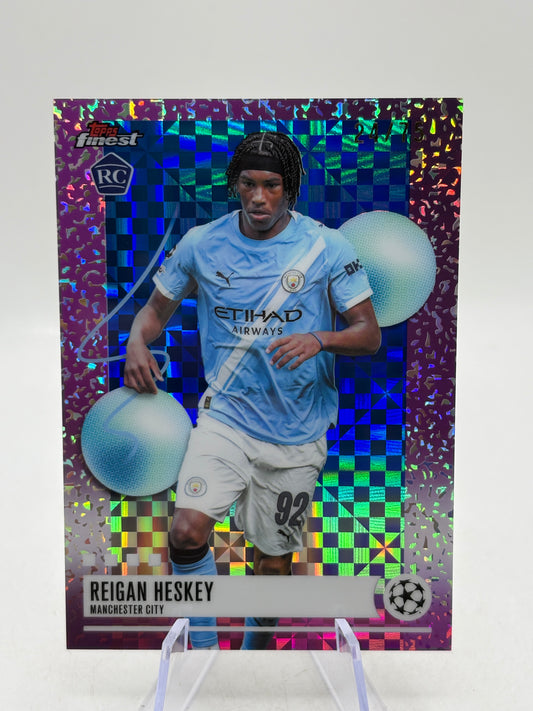 2026 Topps Finest UEFA Rookie - Reigan Heskey #382 /75 Pink