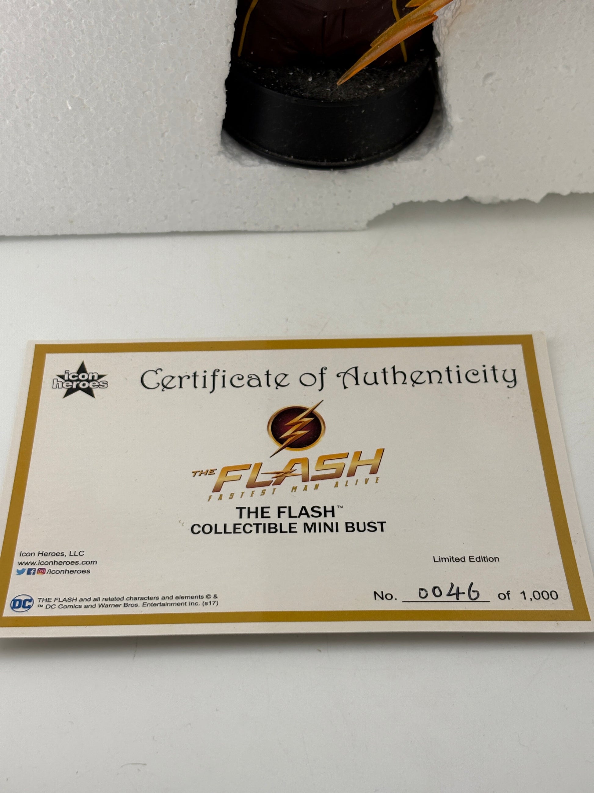Icon Heroes DC The Flash - The Flash Collectible Mini Bust Statue Limited Edition /1000 COA FRENLY BRICKS - Open 7 Days