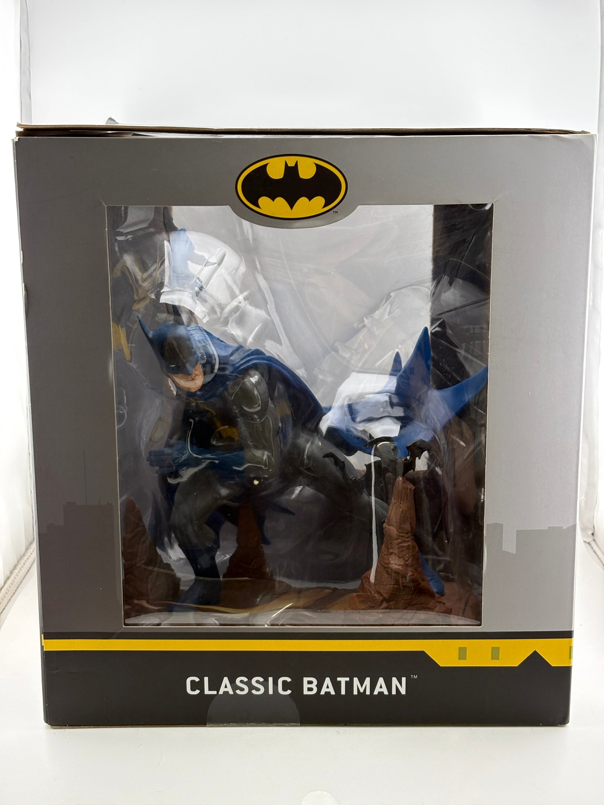 Diamond Select Classic Batman DC Gallery Diorama Statue PVC with Box Opened FRENLY BRICKS - Open 7 Days
