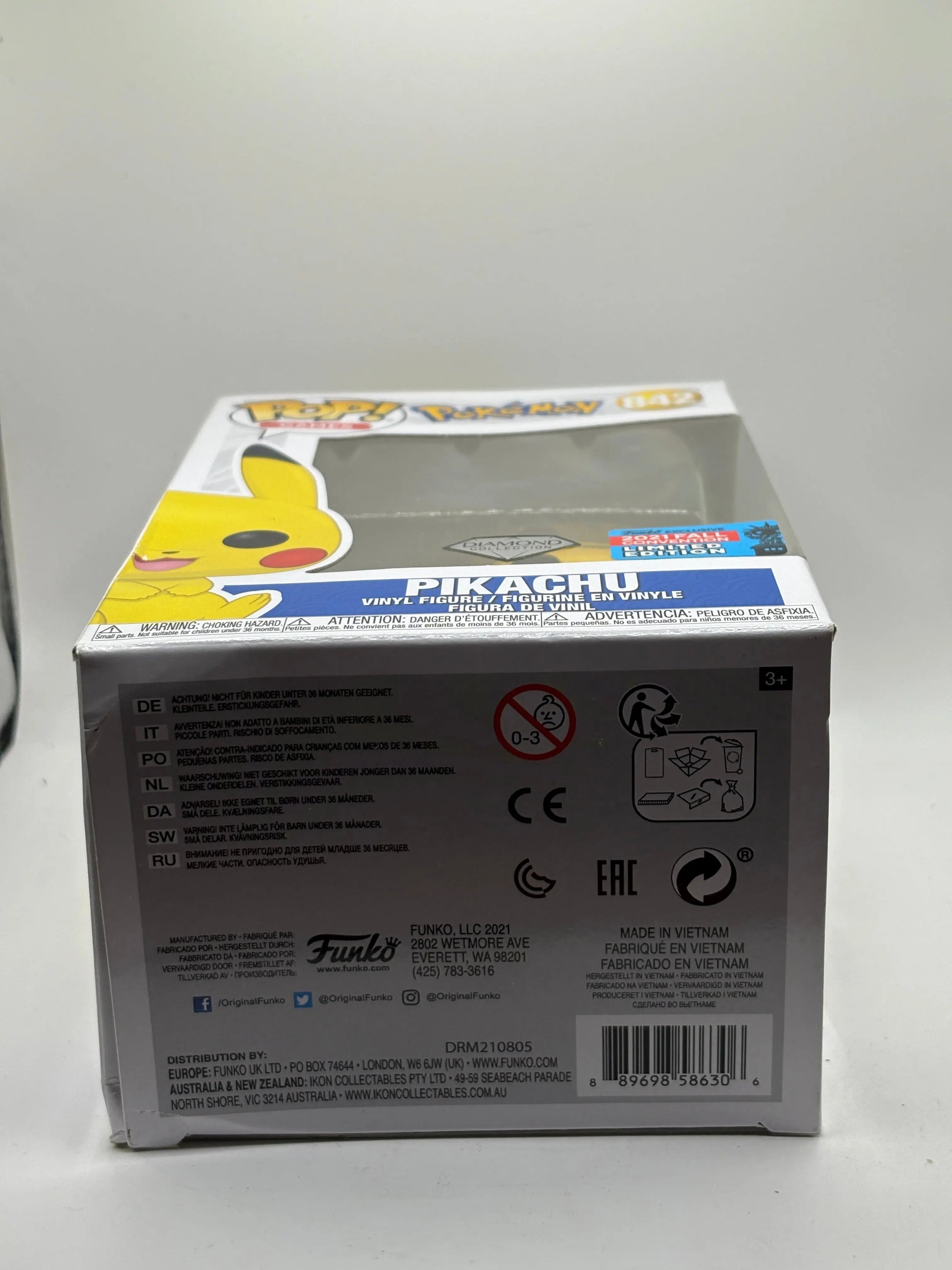 Funko POP! Games Pokemon #842 Pikachu 2021 Fall Con Diamond FRENLY BRICKS - Open 7 Days