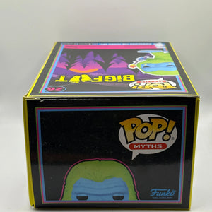 Funko POP! Myths Big Foot #28 Big Foot Marshmallow Funko HQ Exclusive FRENLY BRICKS - Open 7 Days