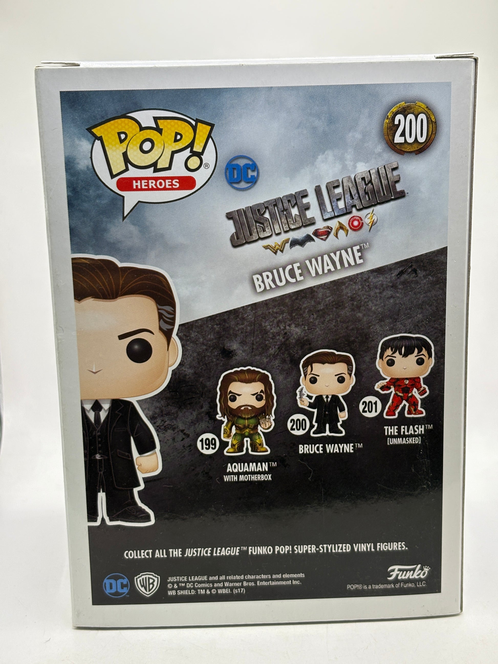 Funko POP! Heroes Justice League #200 Bruce Wayne 2017 Summer Exclusive image 3