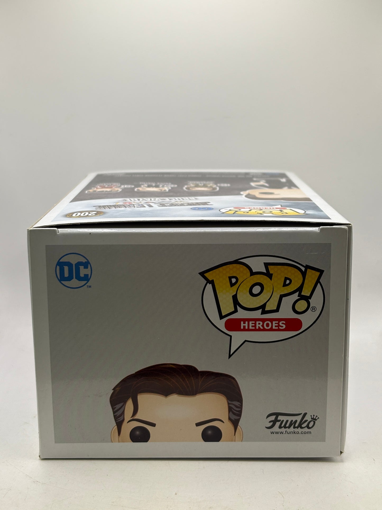 Funko POP! Heroes Justice League #200 Bruce Wayne 2017 Summer Exclusive