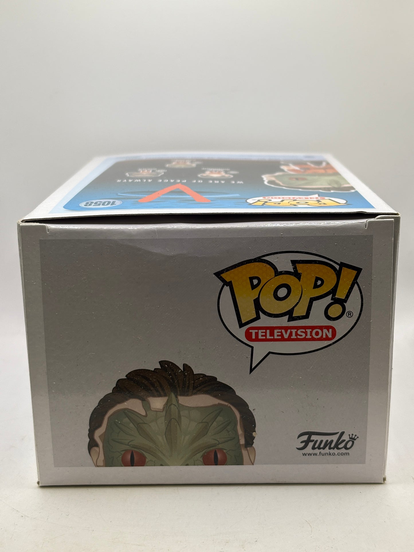 Funko POP! Television V #1058 Alien Exposed Vinyl Figure