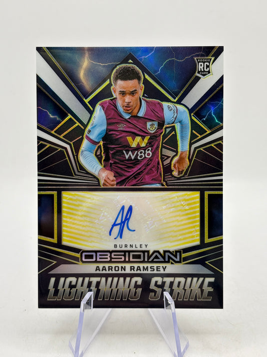 2023-24 Panini Obsidian - Aaron Ramsey Lightning Strike Auto /10 Blue - photo 1
