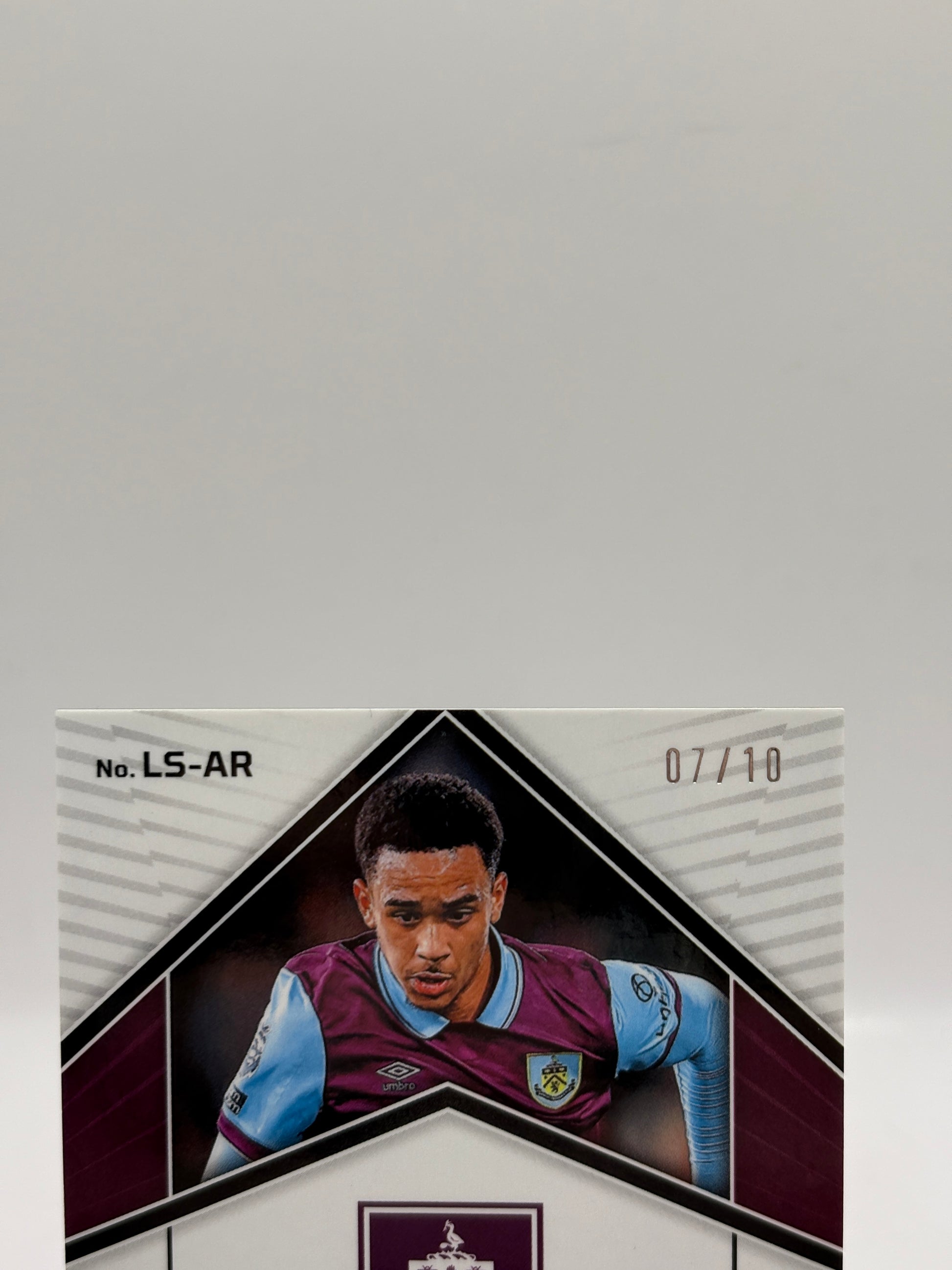 2023-24 Panini Obsidian - Aaron Ramsey Lightning Strike Auto /10 Blue image 3