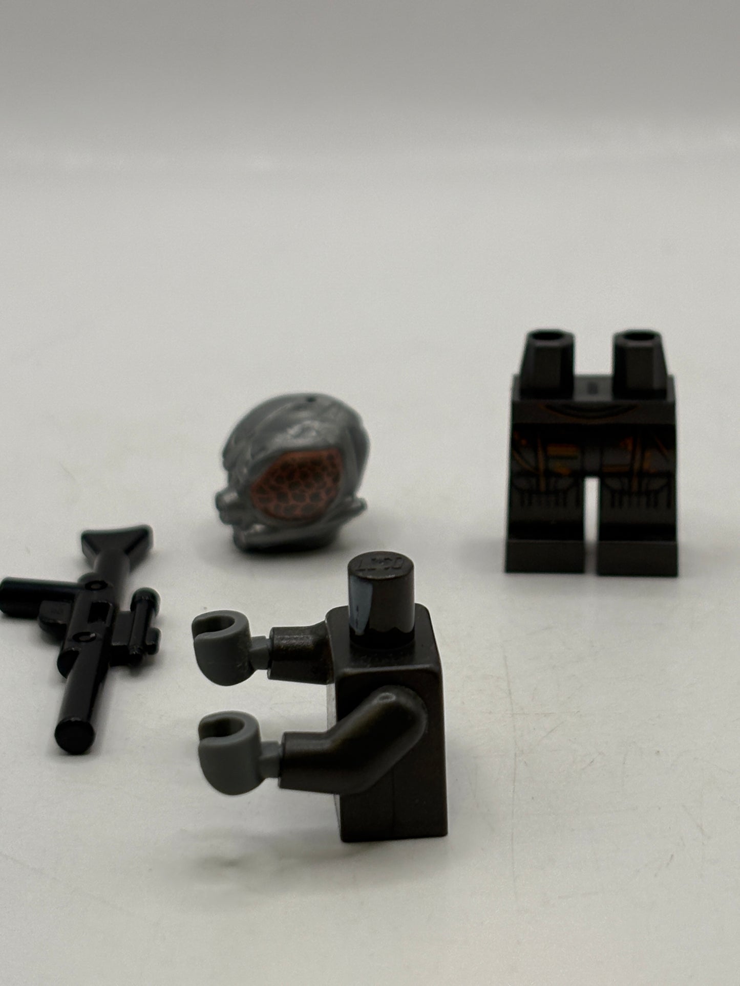Lego Star Wars Minifigures - 4-LOM 75167, 75243 sw0830