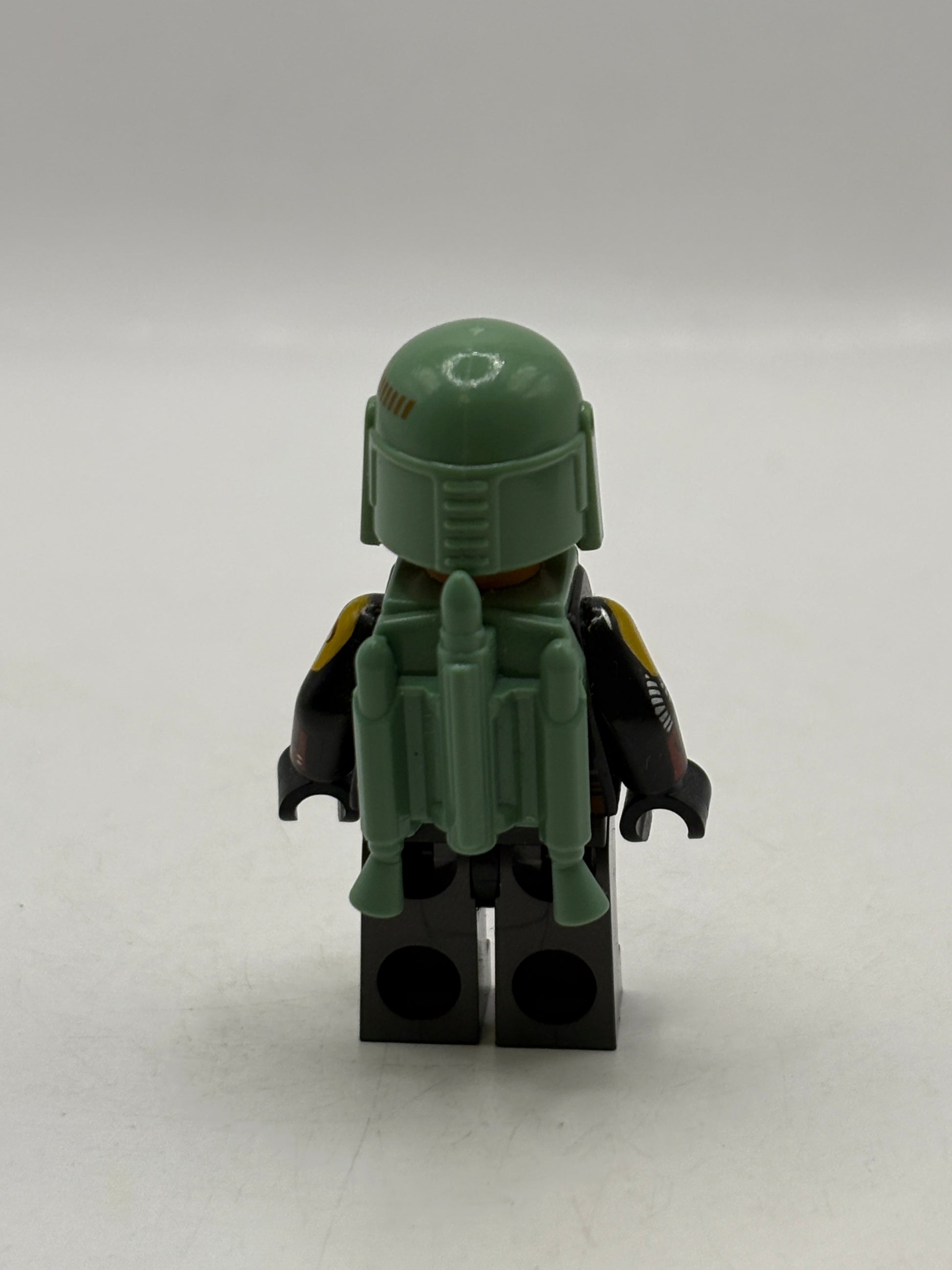LEGO® Minifigure Star Wars sw1158 Boba Fett Repainted Beskar Armor Jet Pack image 3