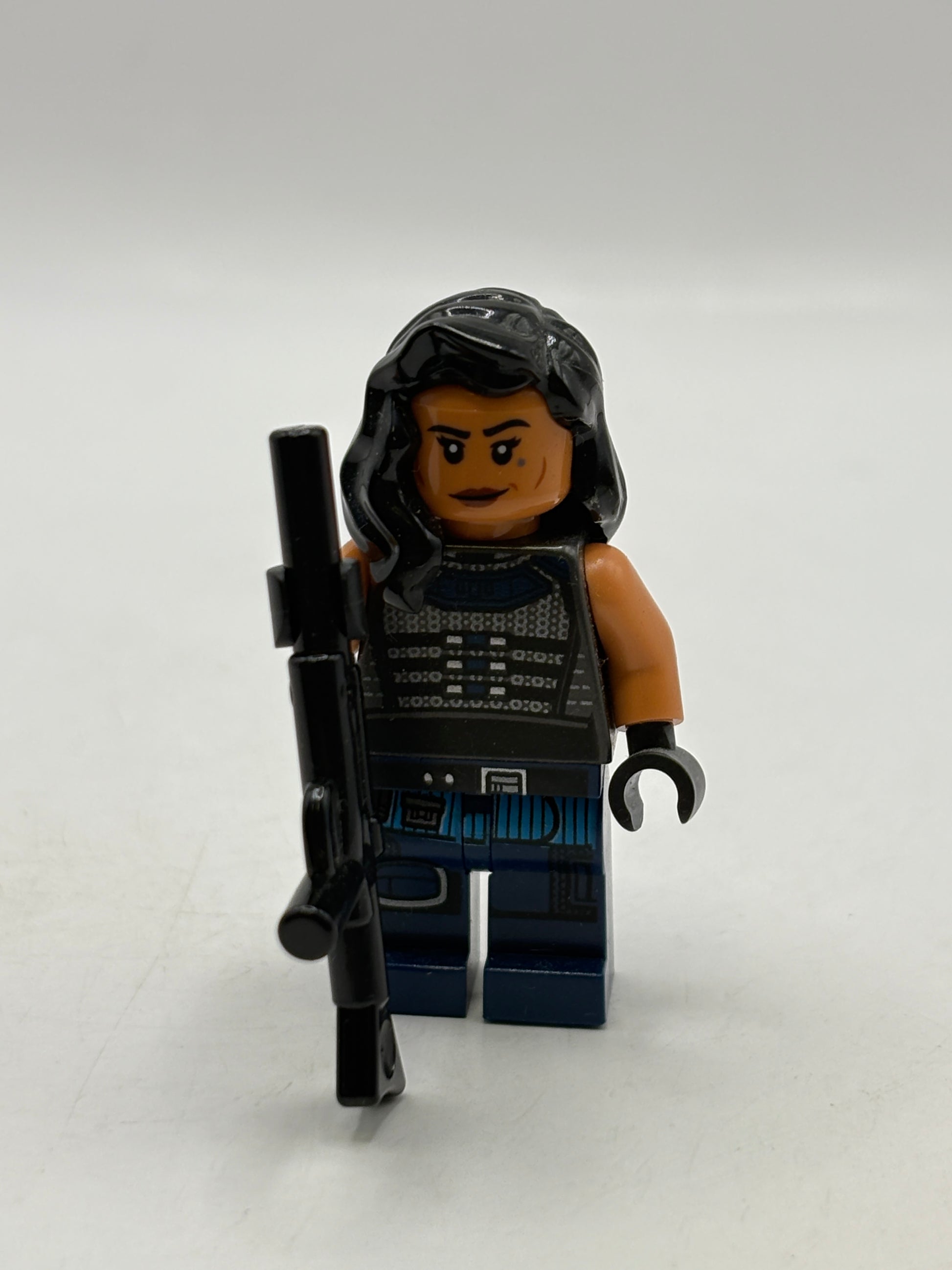 LEGO Star Wars The Mandalorian 75254 sw1058 Carasynthia 'Cara' Dune Minifig image 1