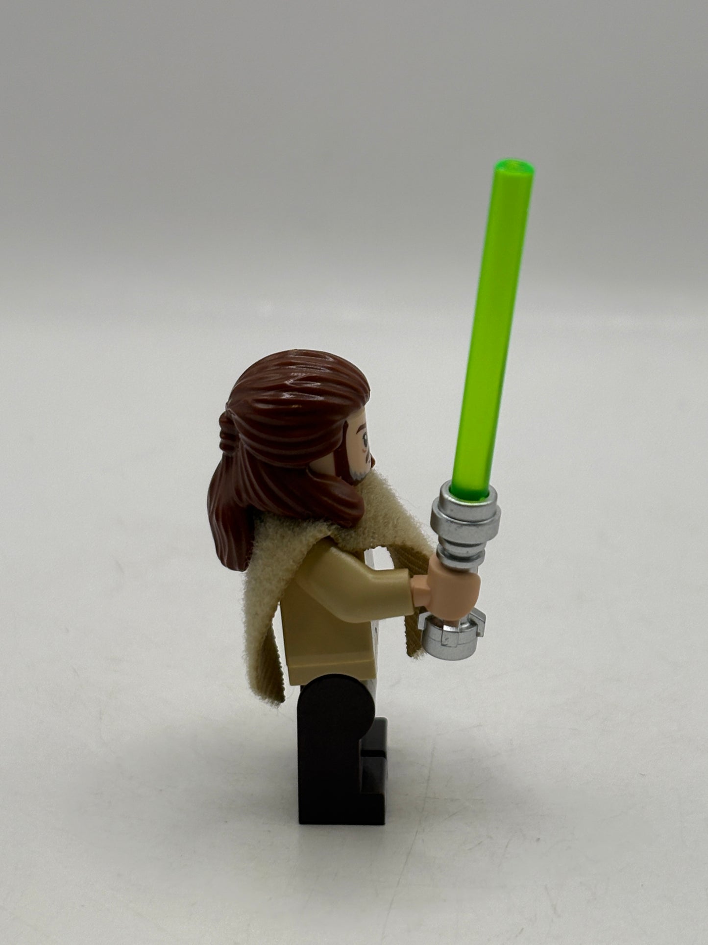 LEGO Star Wars Qui-Gon Jinn Minifigure Jedi Dark Brown Beard 75383 sw1334