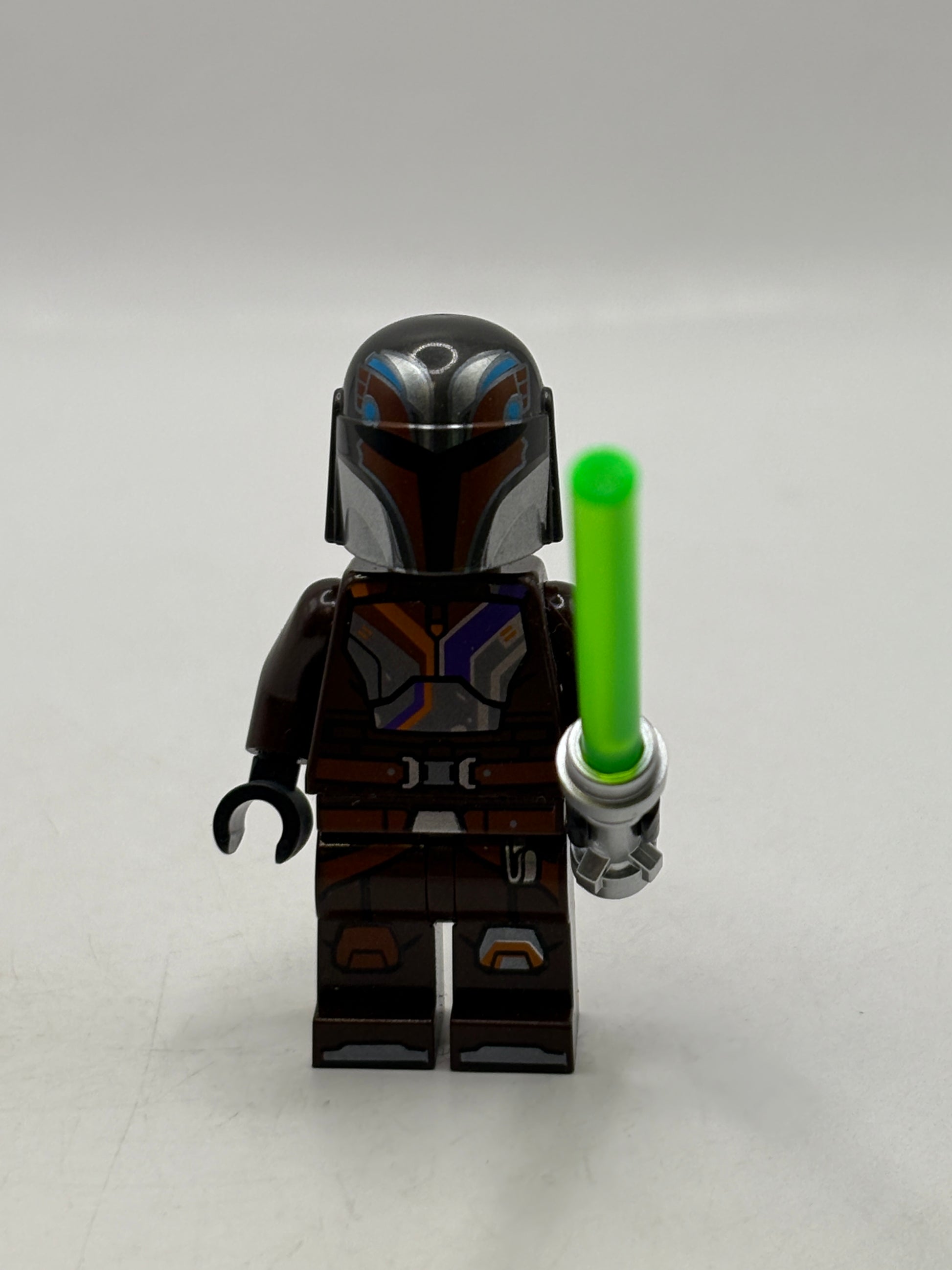 LEGO® Minifig sw1302 - Sabine Wren - Dark Brown Armor image 1