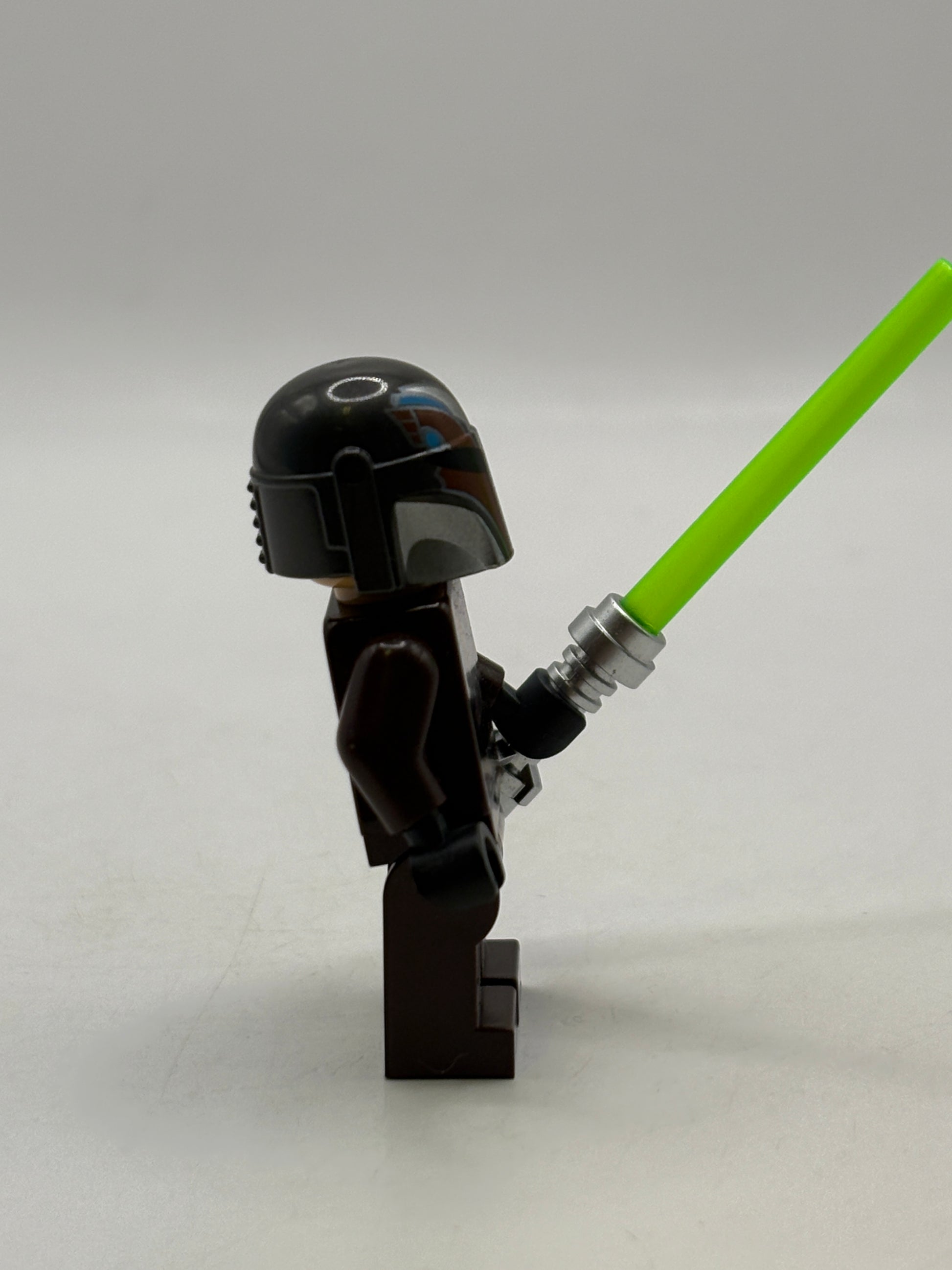 LEGO® Minifig sw1302 - Sabine Wren - Dark Brown Armor image 4