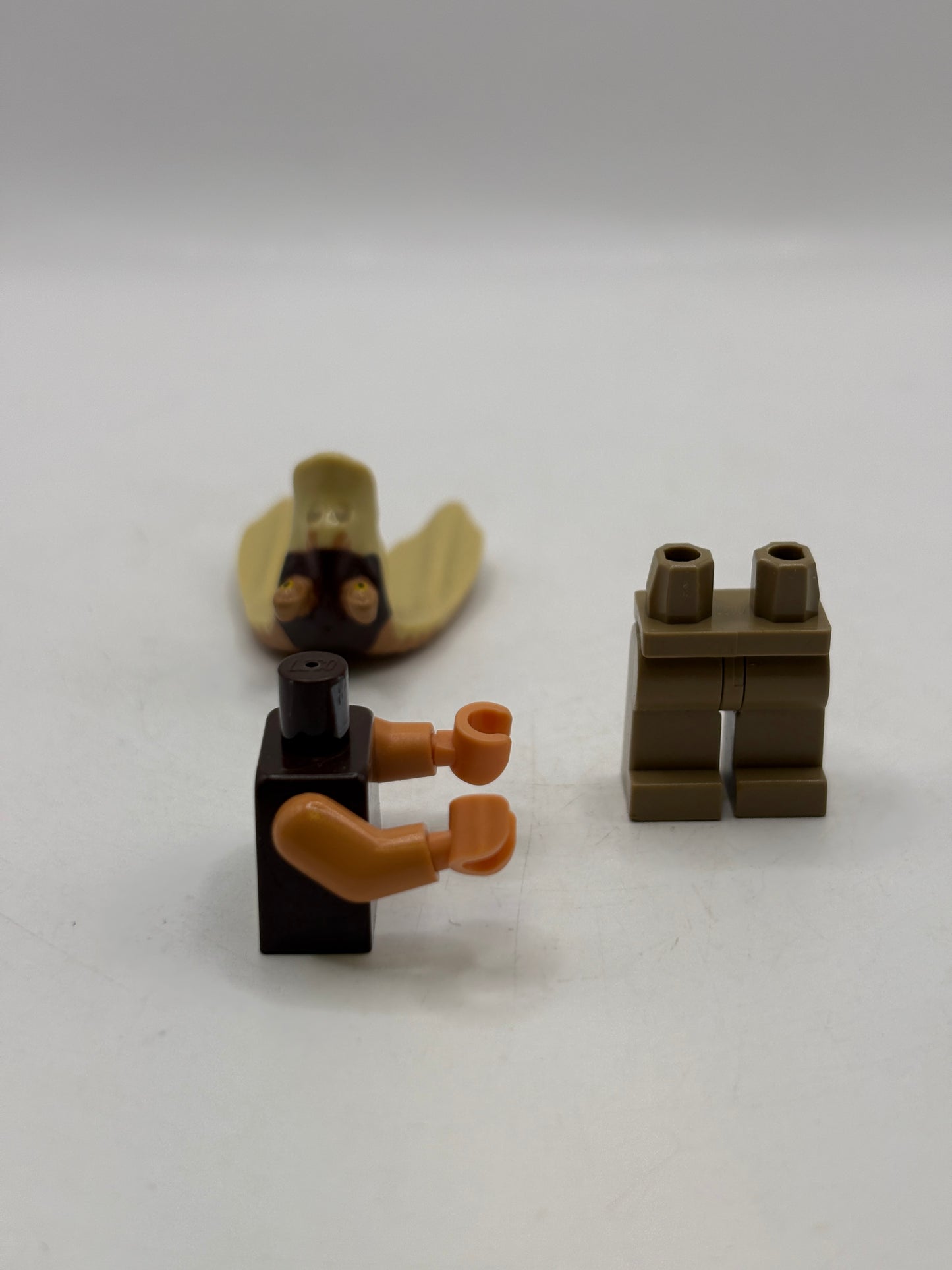 LEGO Star Wars Gungan Warrior Minifigure SW0302 From Set 7929 Torso Crack