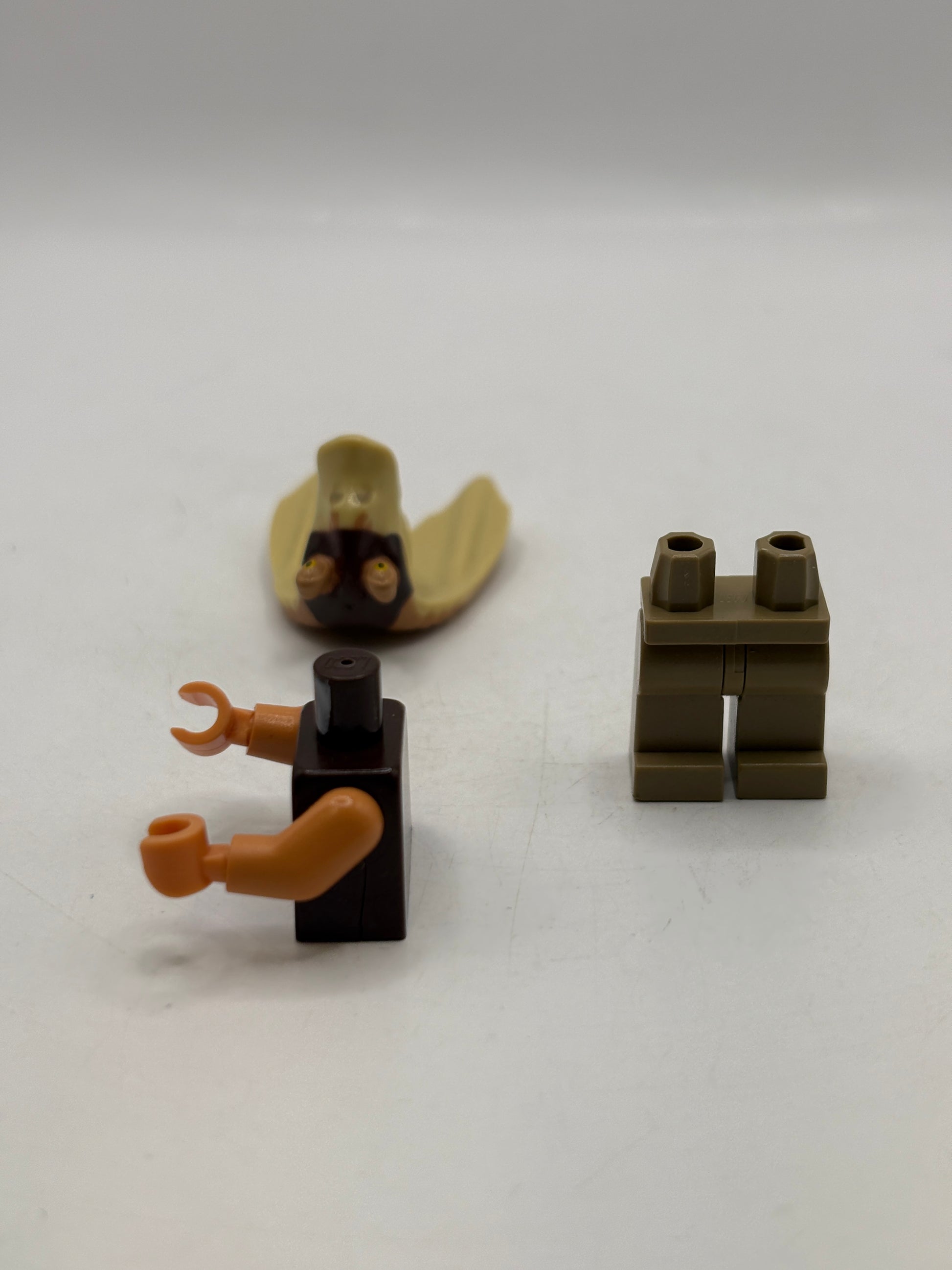 LEGO Star Wars Gungan Warrior Minifigure SW0302 From Set 7929 Torso Crack image 6