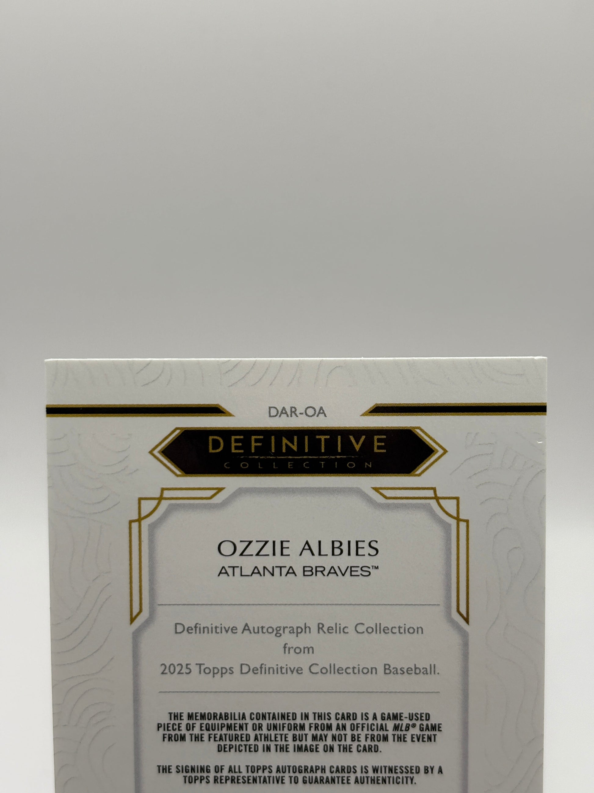 2025 Topps Definitive Ozzie Albies Relic Auto Cards Patch Braves /50 FRENLY BRICKS - Open 7 Days
