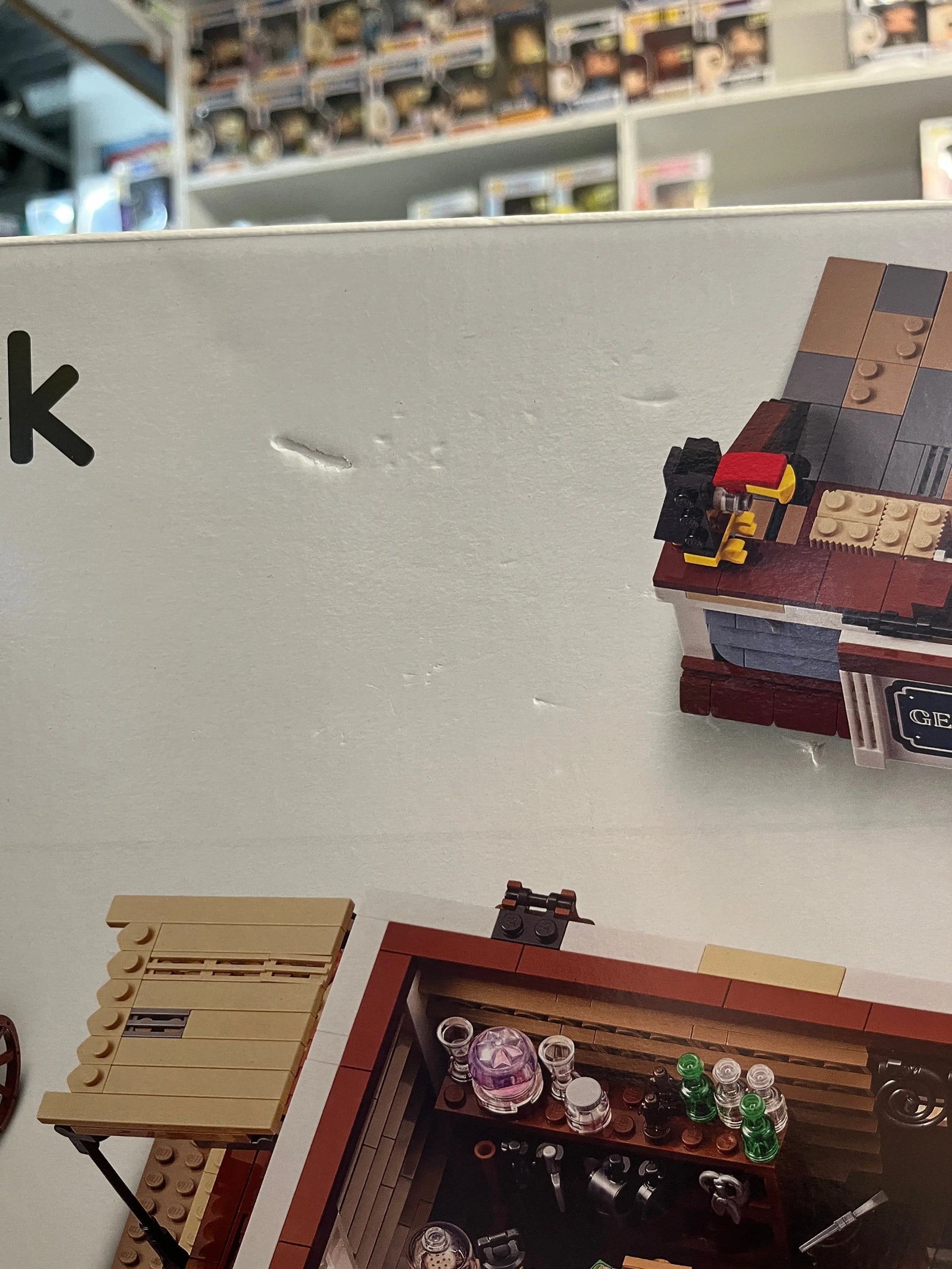 LEGO Bricklink General Store designed by Łukasz Łyciuk FRENLY BRICKS - Open 7 Days