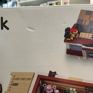 LEGO Bricklink General Store designed by Łukasz Łyciuk FRENLY BRICKS - Open 7 Days