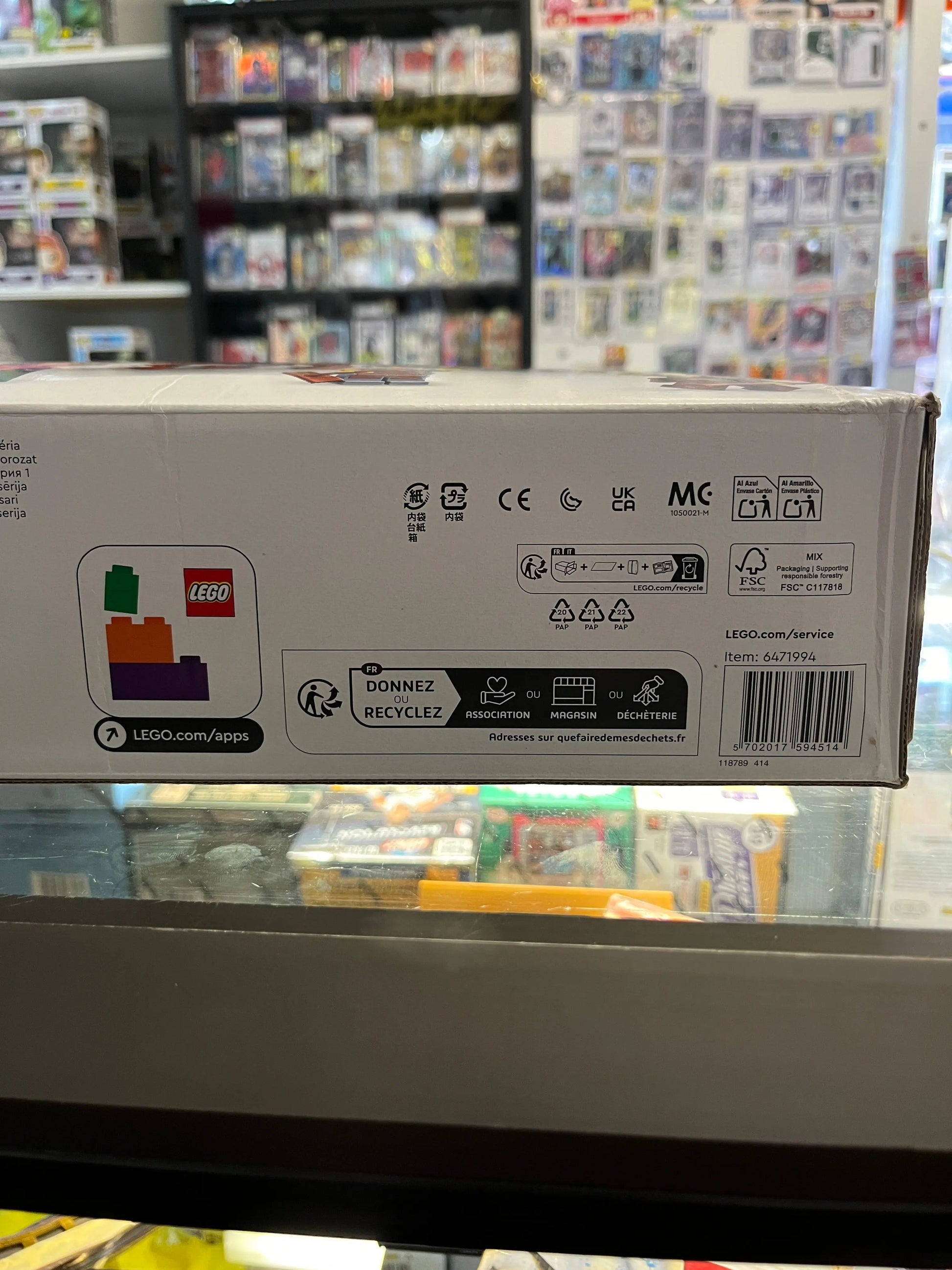 LEGO Bricklink General Store designed by Łukasz Łyciuk FRENLY BRICKS - Open 7 Days