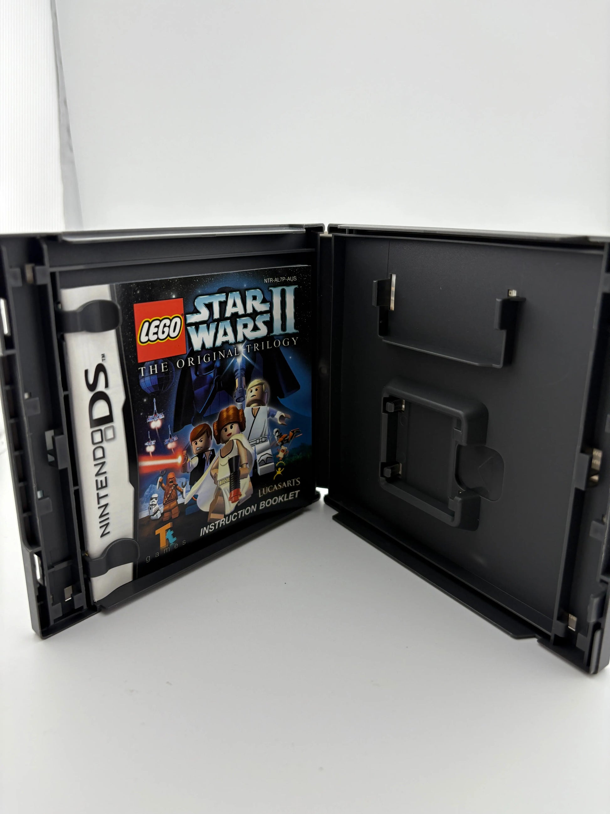 Nintendo 3DS & DS Game Lot - Lego SW / Metal Slug & Lego LOTR DS CASE ONLY FRENLY BRICKS - Open 7 Days