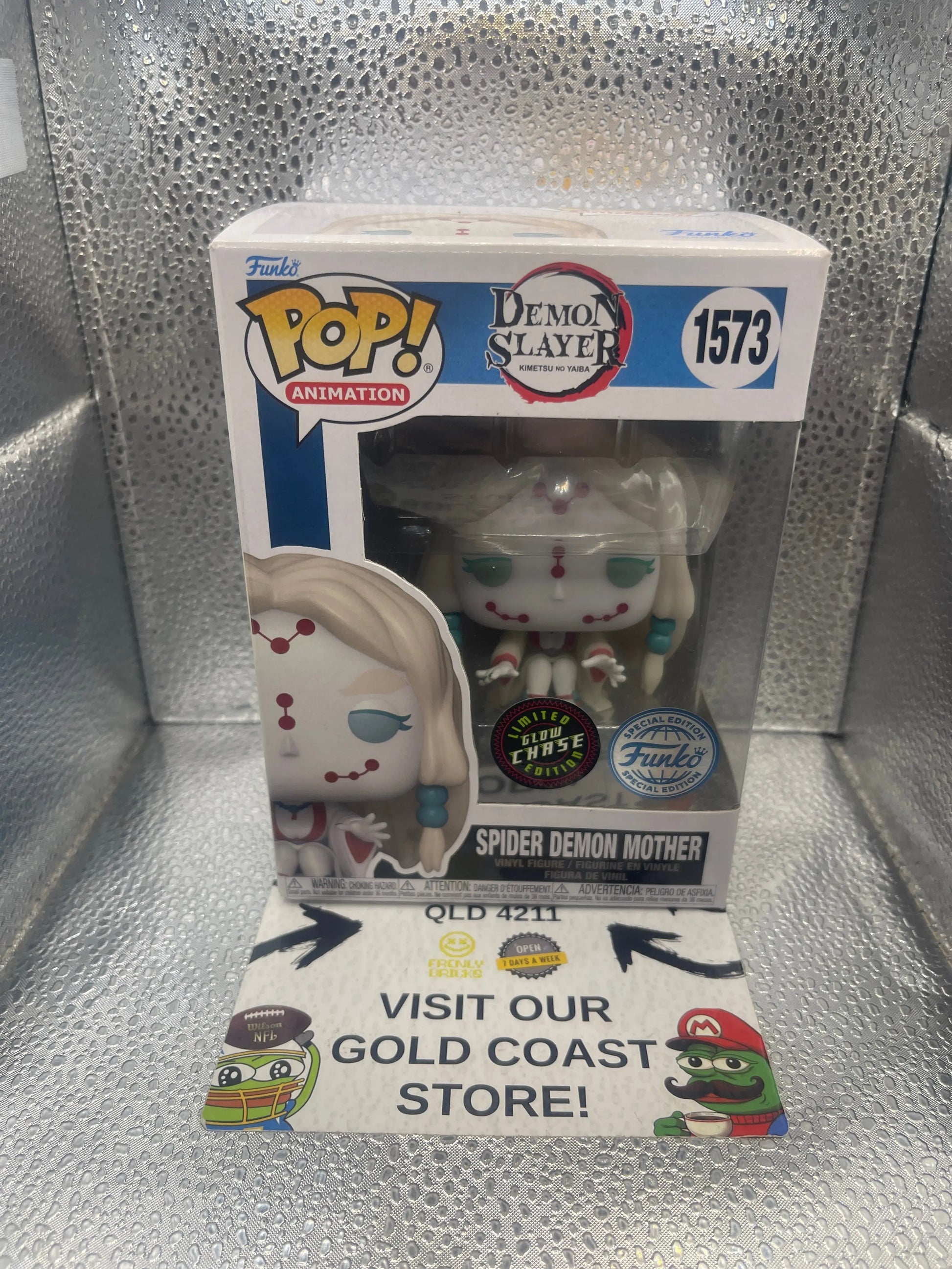 Demon Slayer #1573 Spider Demon Mother Funko Pop! Chase GITD SE FRENLY BRICKS - Open 7 Days