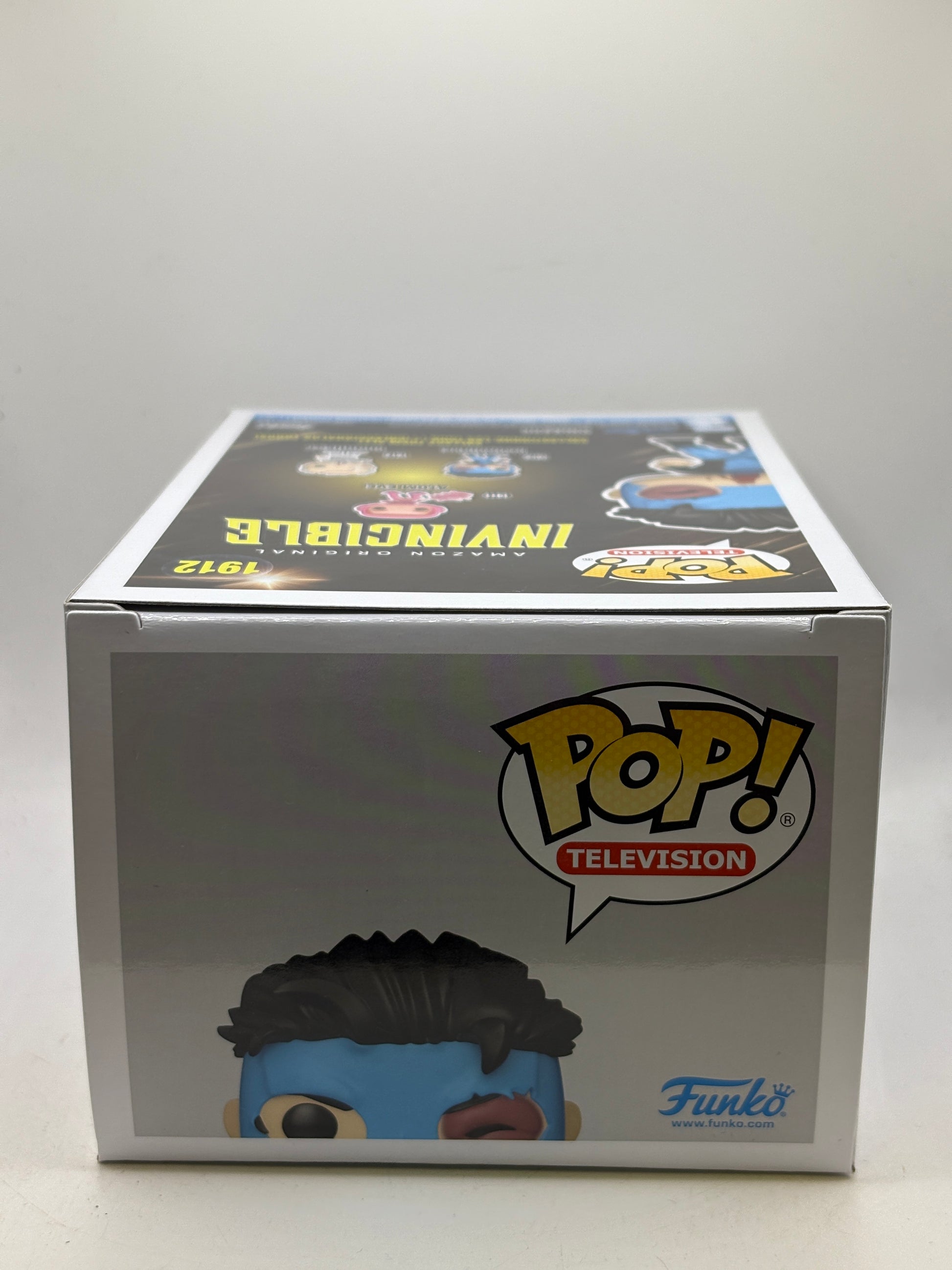 Funko POP! Television Invincible #1912 Invincible Vinyl Figure image 5