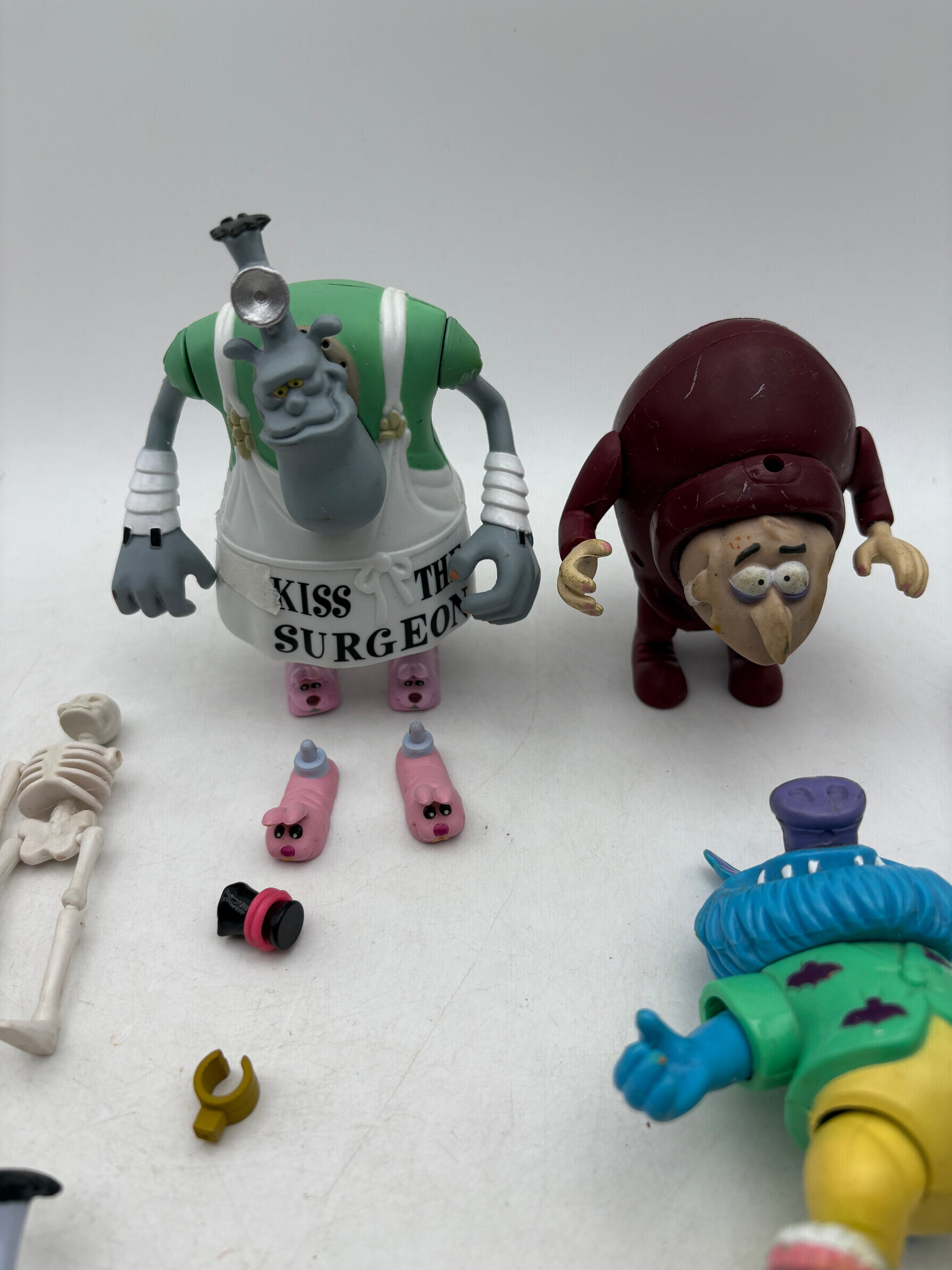 1998 Dreamworks Toonsylvania Loose Action Figure Lot + Accessories FRENLY BRICKS - Open 7 Days