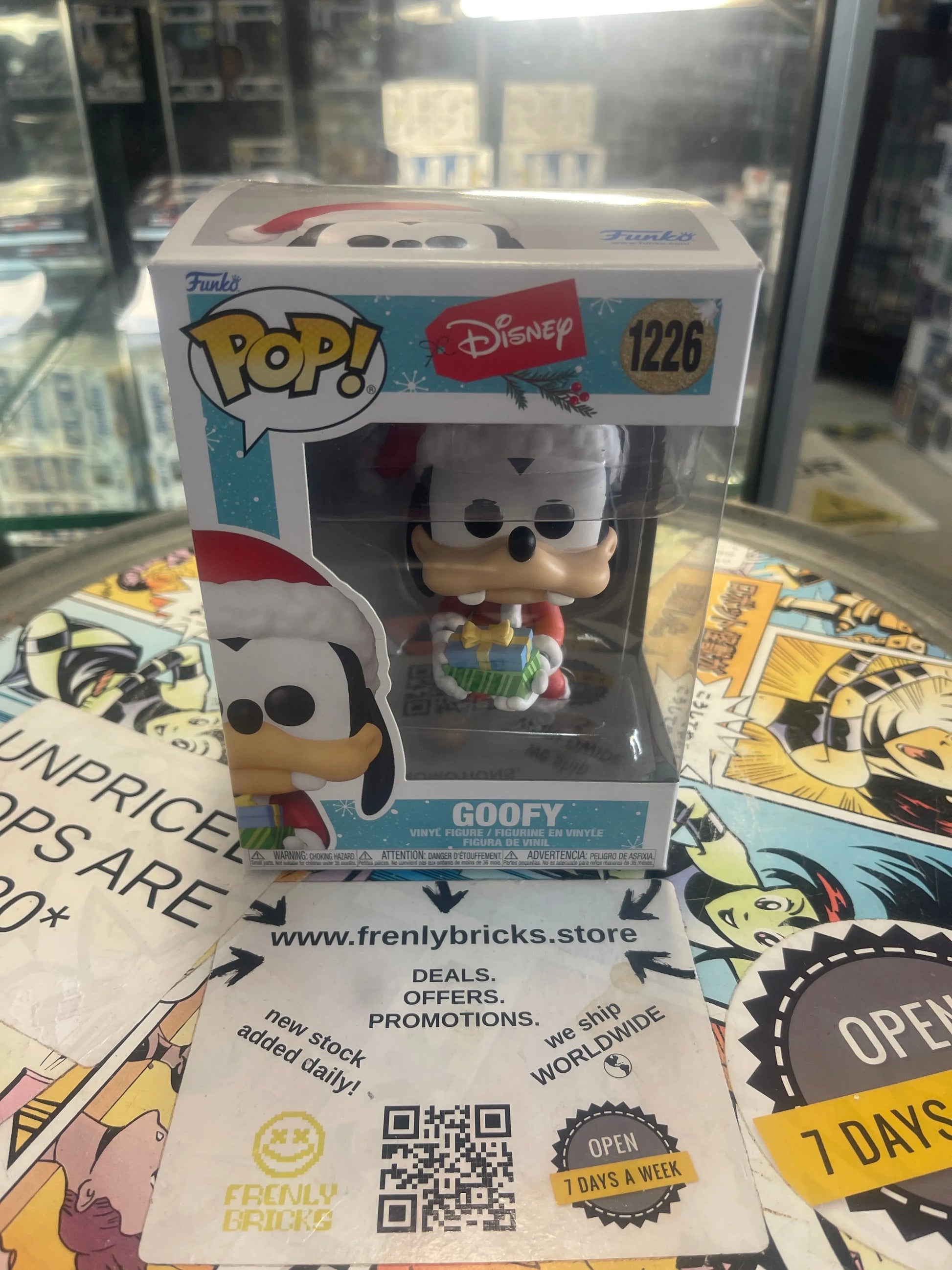 Disney: Holiday - Santa Goofy Pop! Vinyl Figure #1226 FRENLY BRICKS - Open 7 Days
