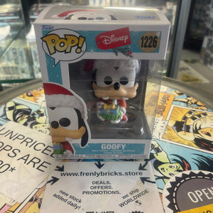 Disney: Holiday - Santa Goofy Pop! Vinyl Figure #1226 FRENLY BRICKS - Open 7 Days