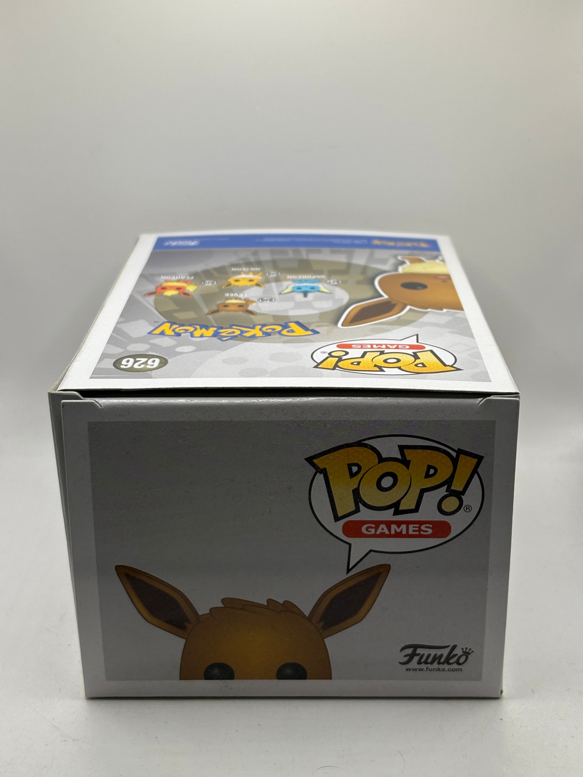 Funko POP! Games Pokemon #626 Eevee Diamond 2021 Fall Con FRENLY BRICKS - Open 7 Days
