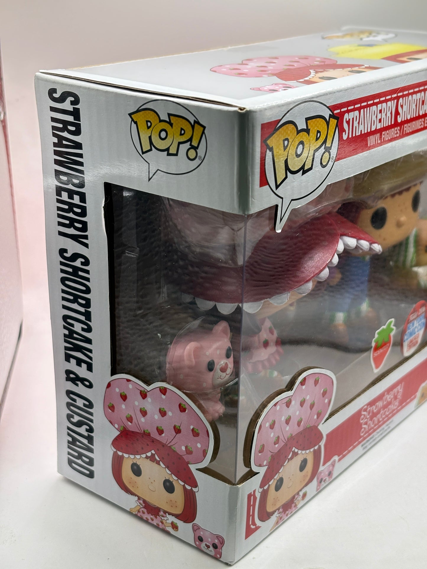 Funko POP! Strawberry Shortcake & Huckleberry Pie 2 Pack Scented 2016 NYCC FRENLY BRICKS - Open 7 Days