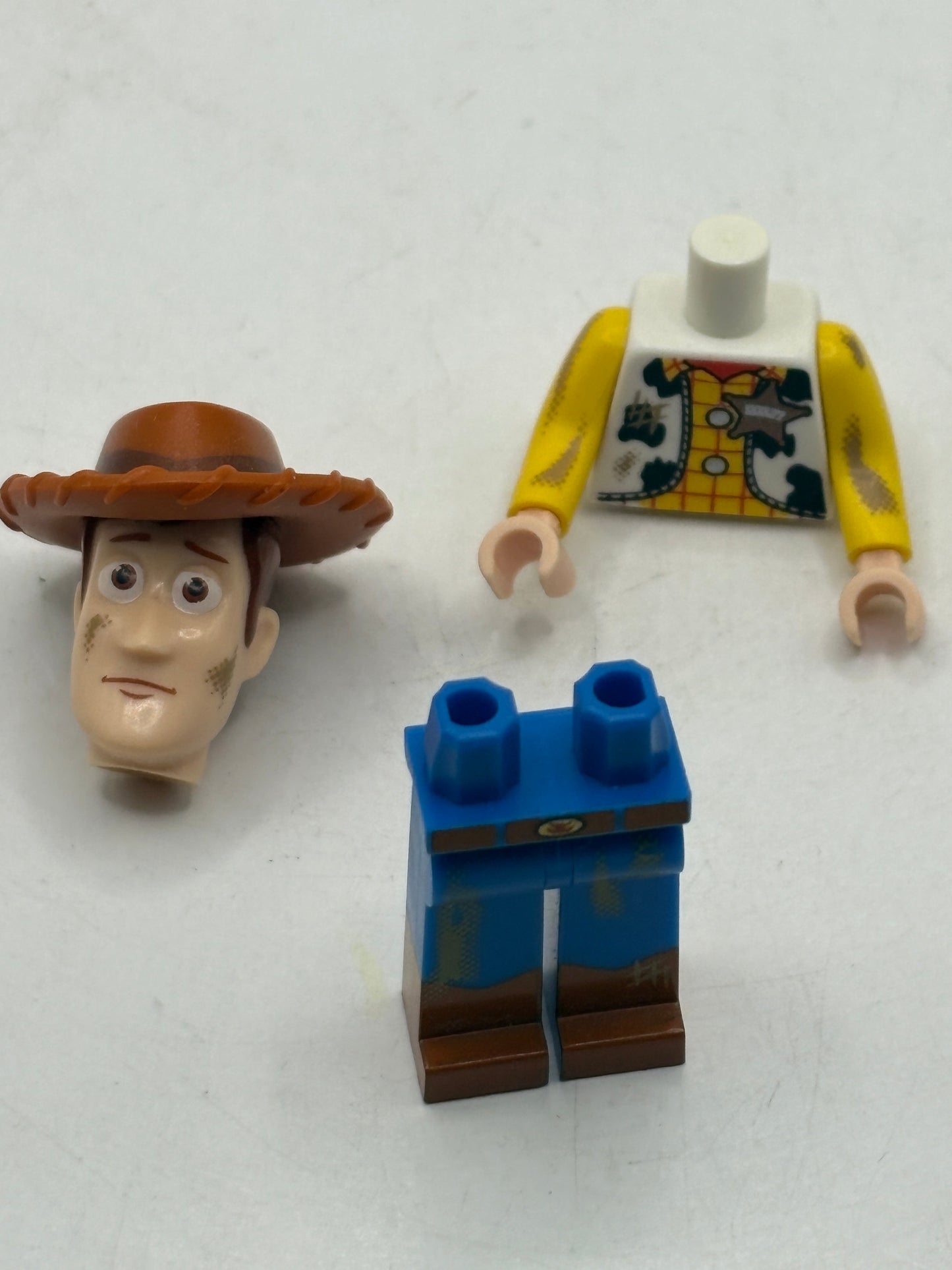 LEGO 7596 Toy Story 3 Minifigure Lot: Dirty Hamm (w/ Plug & Coin), Lotso, Woody FRENLY BRICKS - Open 7 Days