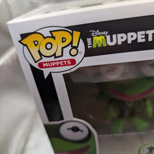 Funko Pop! The Muppets - Superhero Kermit #11 ECCC 2017 3000 pcs Vaulted FRENLY BRICKS - Open 7 Days