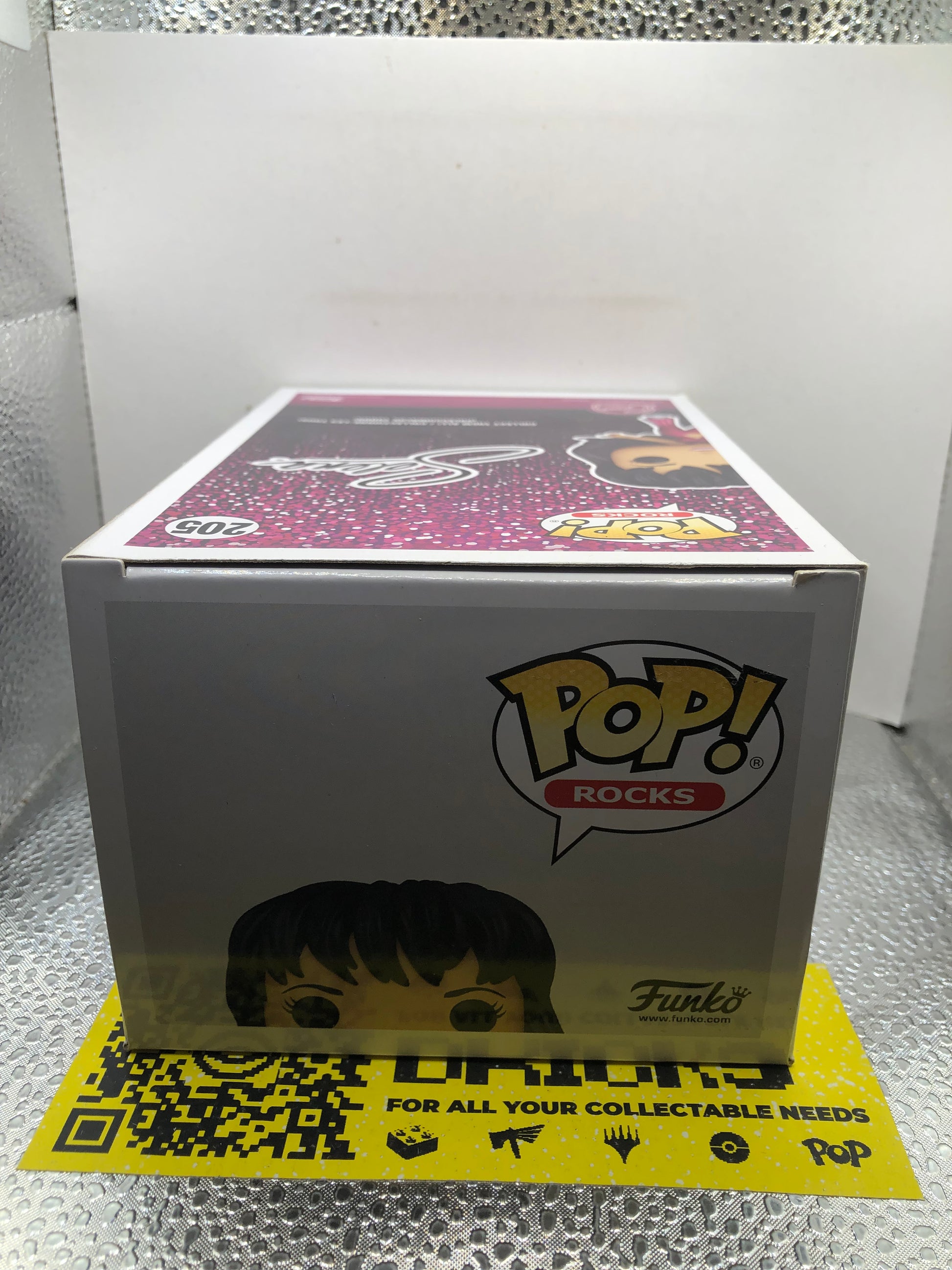 Selena Funko Pop! Vinyl Diamond Glitter Exclusive #205 FRENLY BRICKS - Open 7 Days