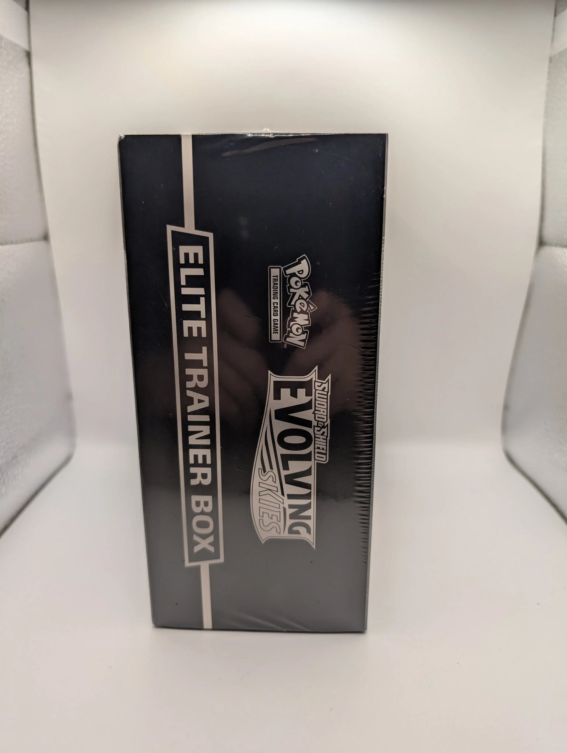 Pokémon TCG: Sword & Shield Evolving Skies Elite Trainer Box ETB Factory Sealed FRENLY BRICKS - Open 7 Days