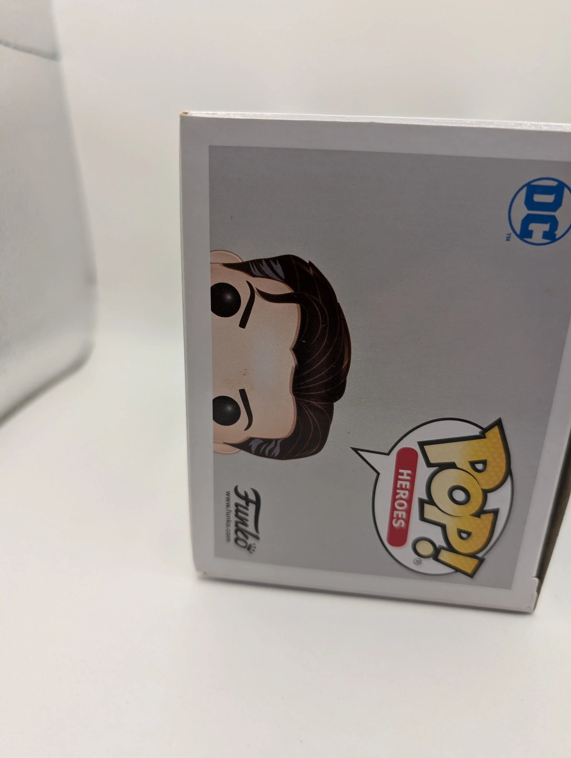 Bruce Wayne #200 DC Justice League Funko Pop Vinyl 2017 FRENLY BRICKS - Open 7 Days