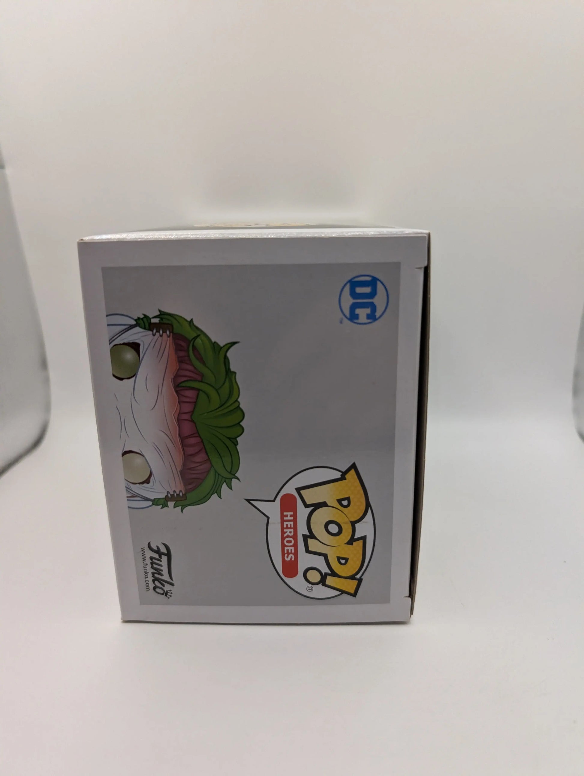 Funko Pop Heroes The Joker  DC Super Heroes Hot Topic exclusive # 273 FRENLY BRICKS - Open 7 Days