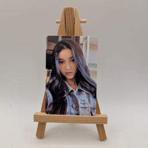 Danielle Official Photocard  NewJeans 1st EP New Jeans Album Bluebook Version FRENLY BRICKS - Open 7 Days
