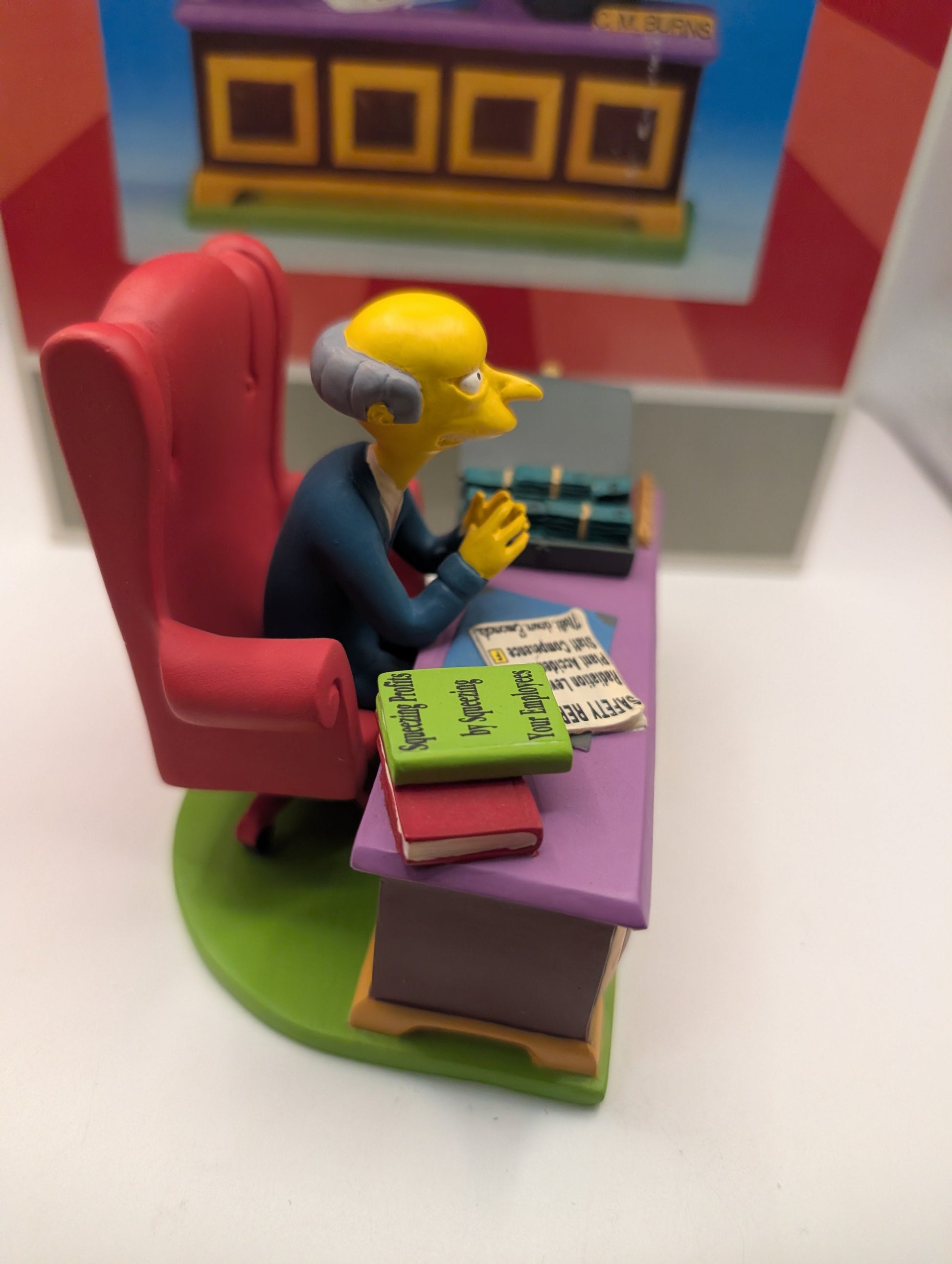 "EXCELLENT!" Simpsons The Springfield Citizens Sculpture Collection Mr. Burns Inc Box FRENLY BRICKS - Open 7 Days