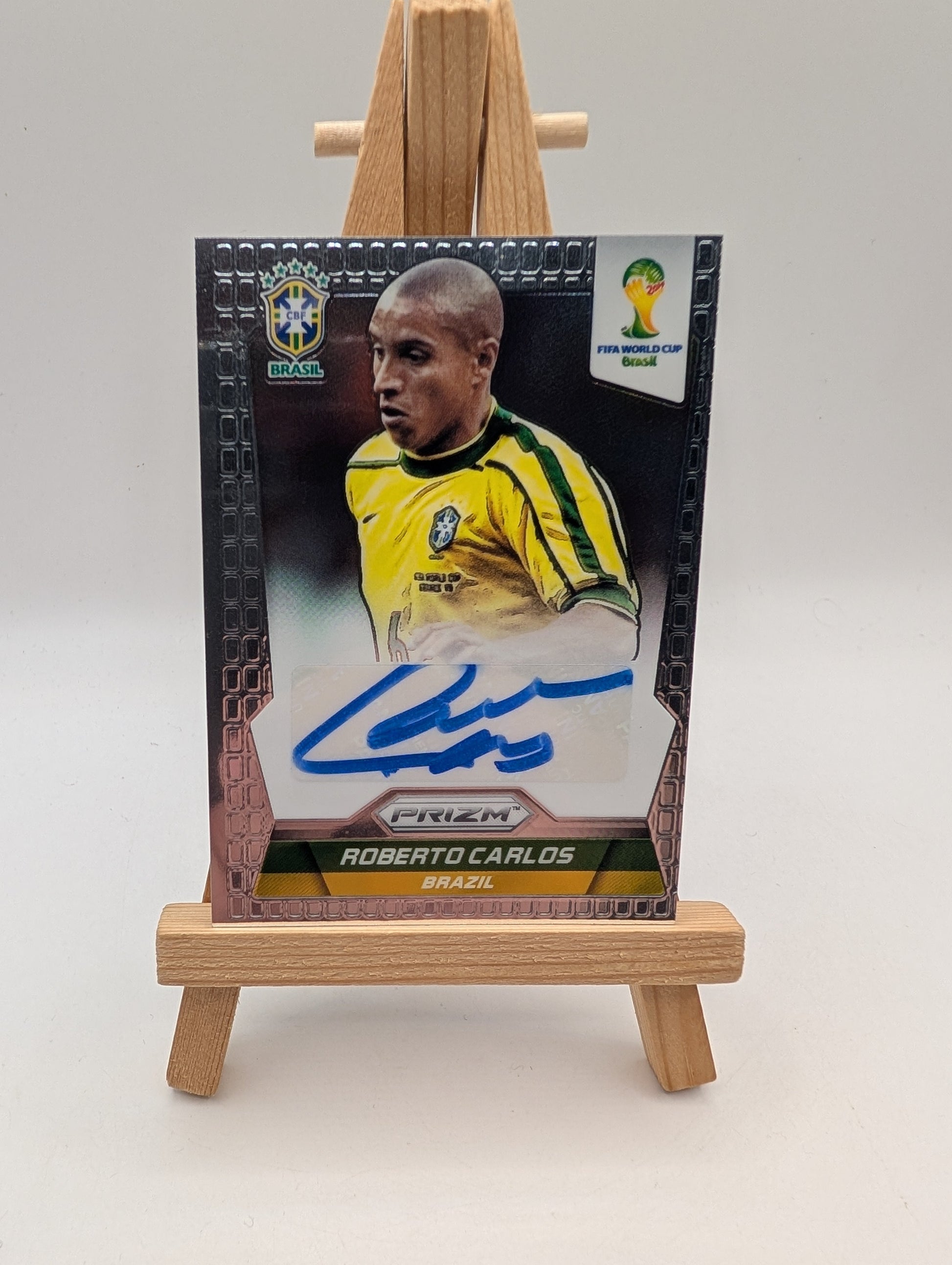 2014 Panini Prizm World Cup - Roberto Carlos  Signature #S-RC (AU) FRENLY BRICKS - Open 7 Days
