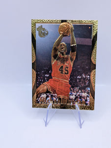 1994-95 Topps Embossed - Michael Jordan #121 Golden Idol