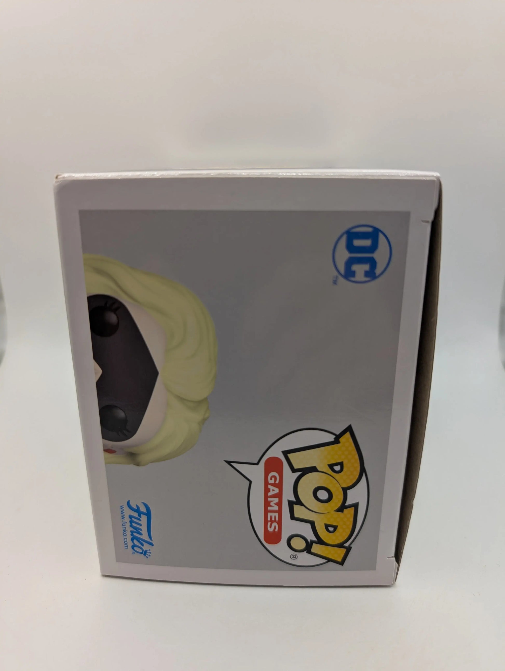 Funko Pop! Games Vinyl #895 - Batman Gotham Knights - Harley Quinn - Special Ed. FRENLY BRICKS - Open 7 Days