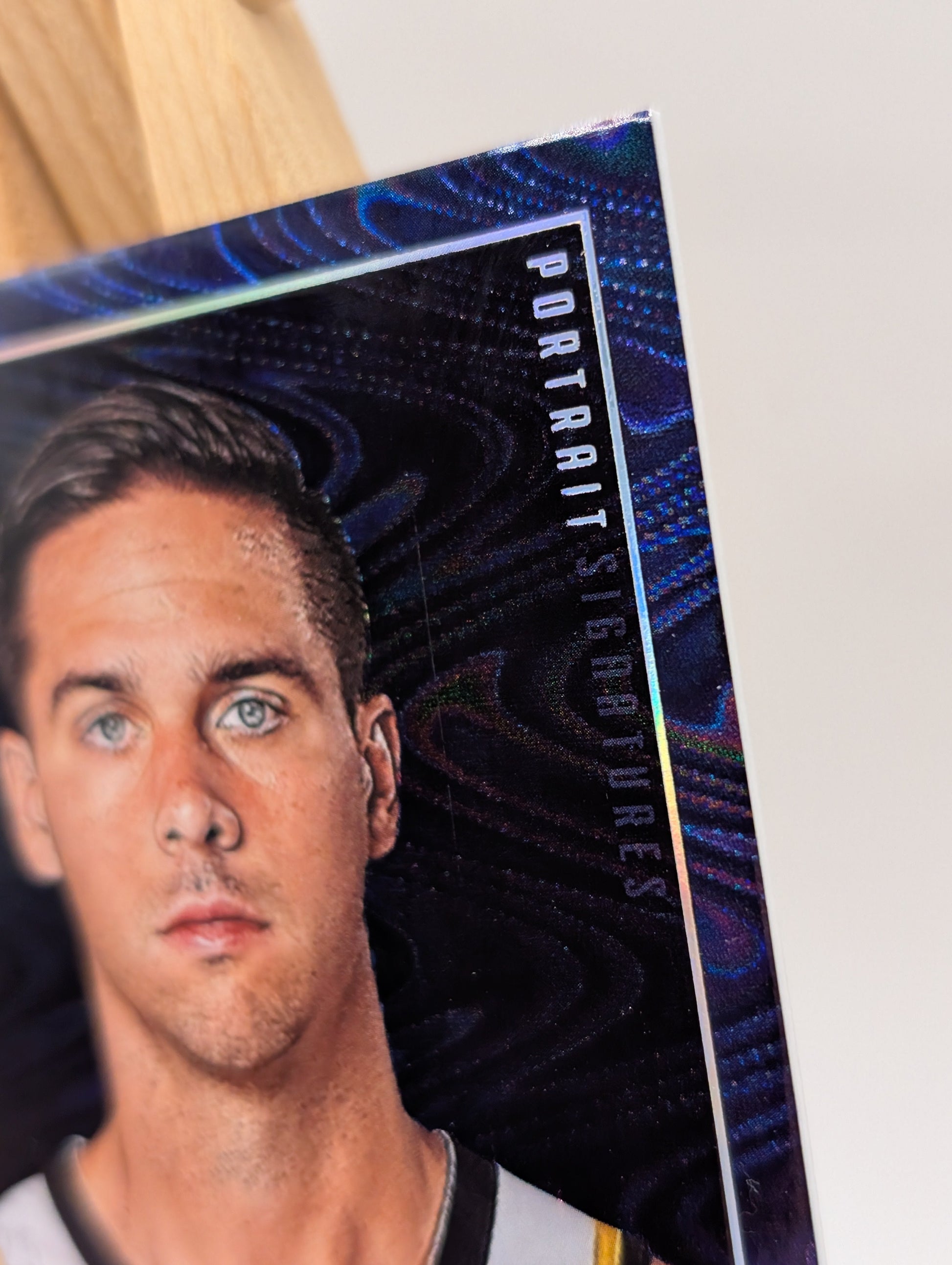 2022-23 Panini Chronicles Luminance TJ McConnell /25 Auto Portrait FRENLY BRICKS - Open 7 Days