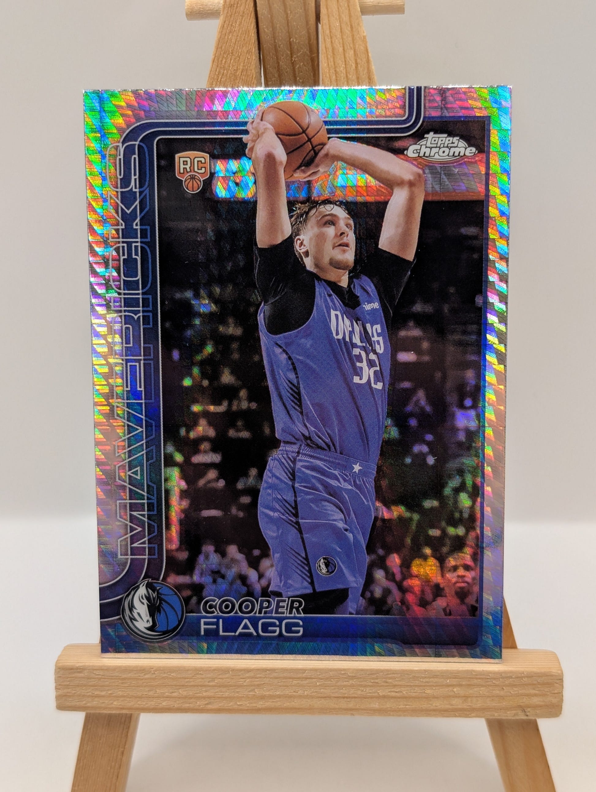 2025-26 Topps Chrome Cooper Flagg Rookie Prism/Prizm Hyper Refractor RC #251 FRENLY BRICKS - Open 7 Days image 5